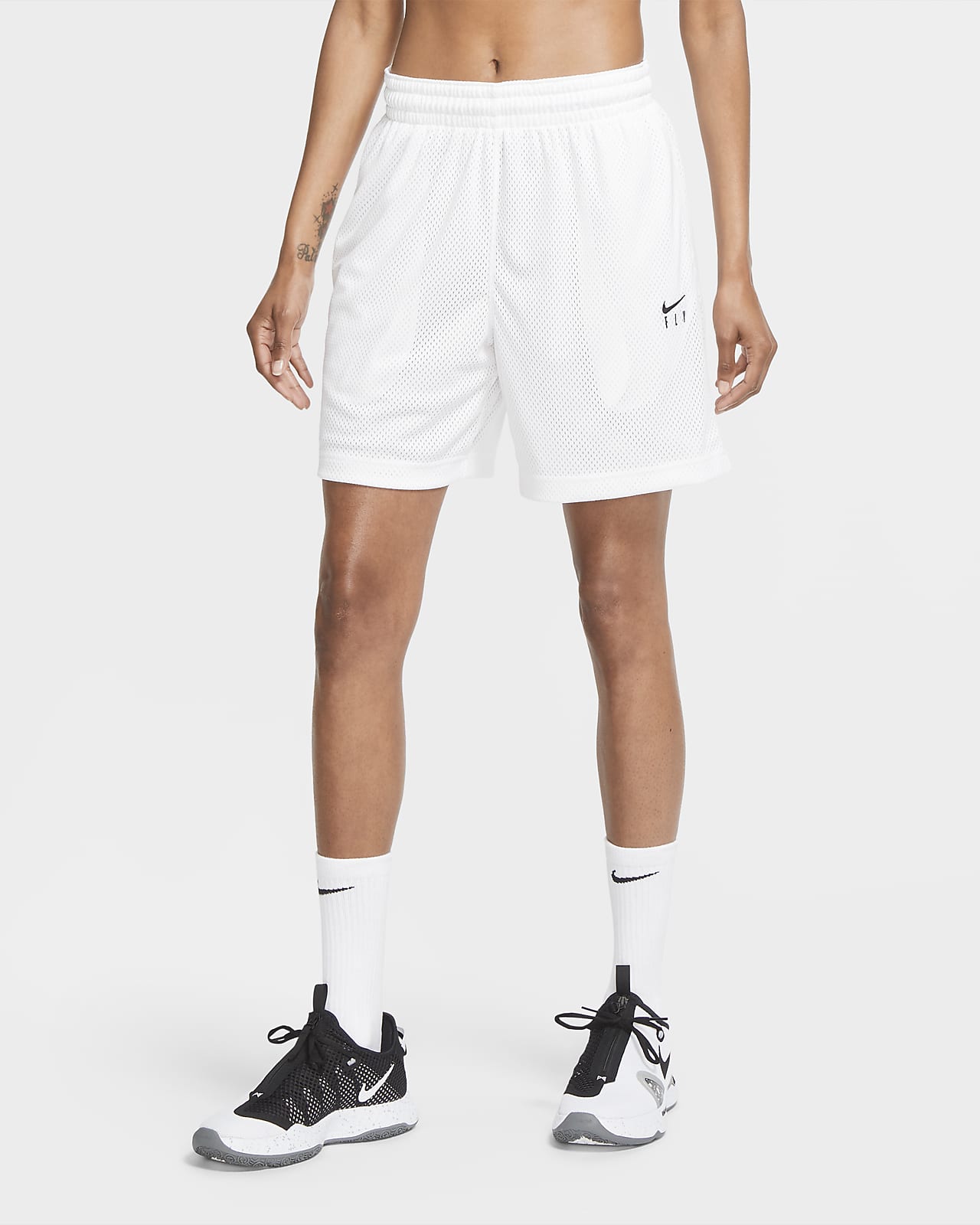 Shorts de básquetbol para mujer Nike DriFIT Swoosh Fly.
