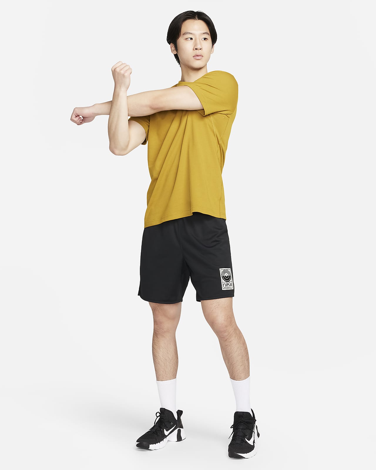 NIKE公式】ナイキ トータリティ スタジオ '72 メンズ Dri-FIT 18cm