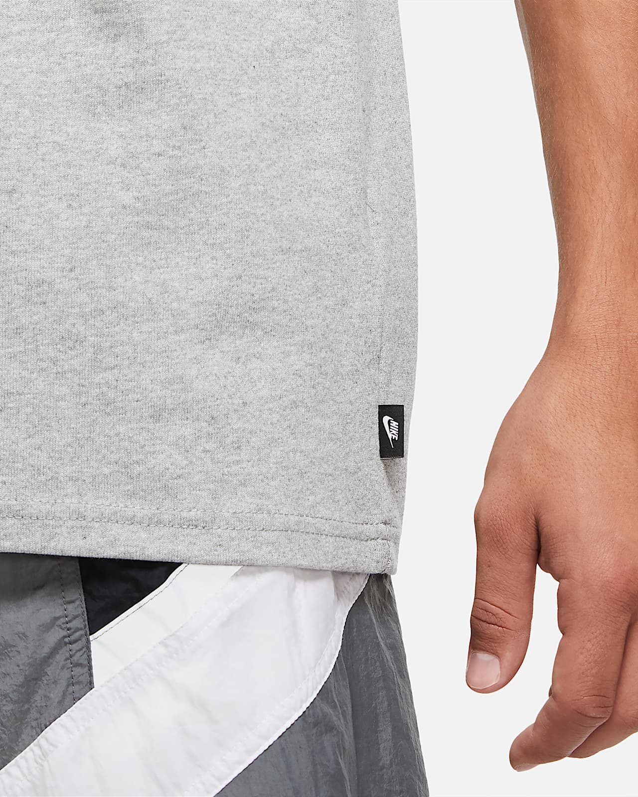 nike essential t shirt mens