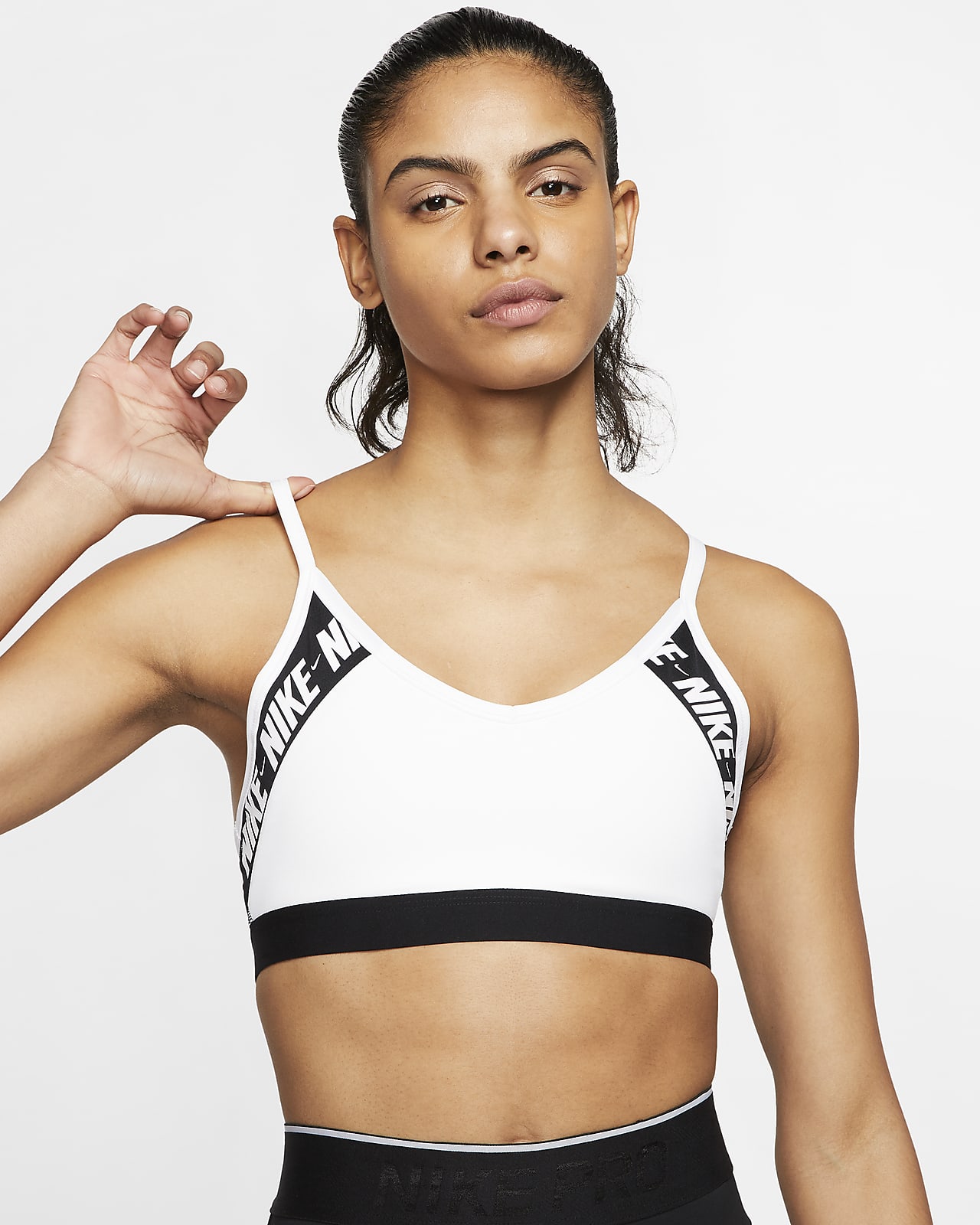 nike indy logo back women's light support sports bra