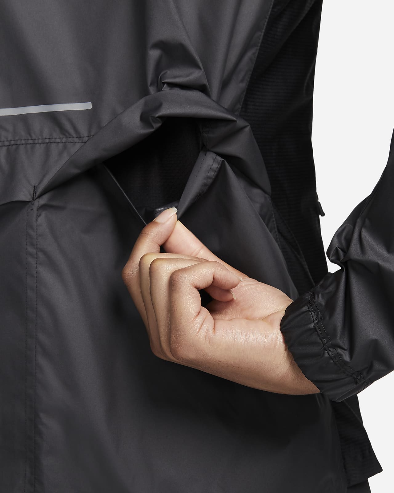 nike essential women's running jacket