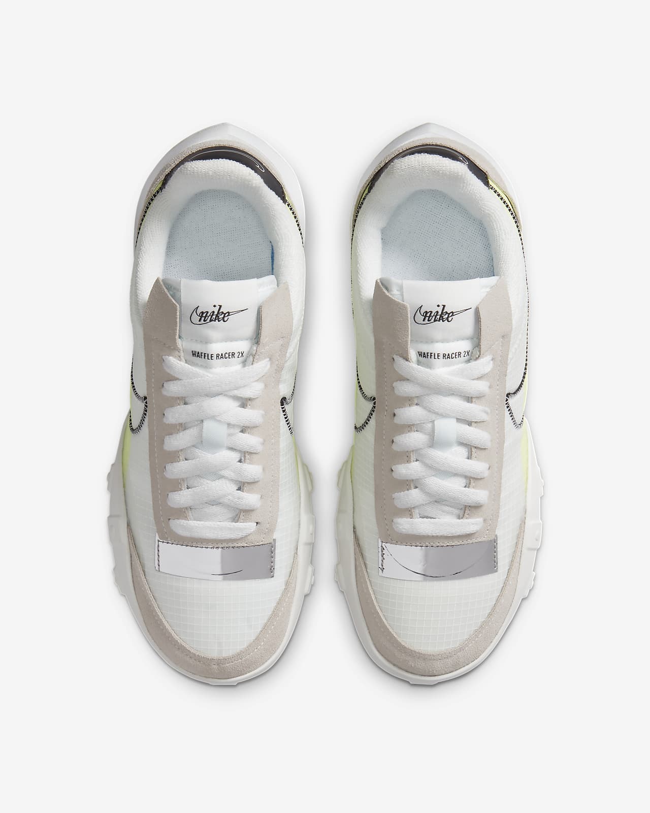 nike waffle racer on feet