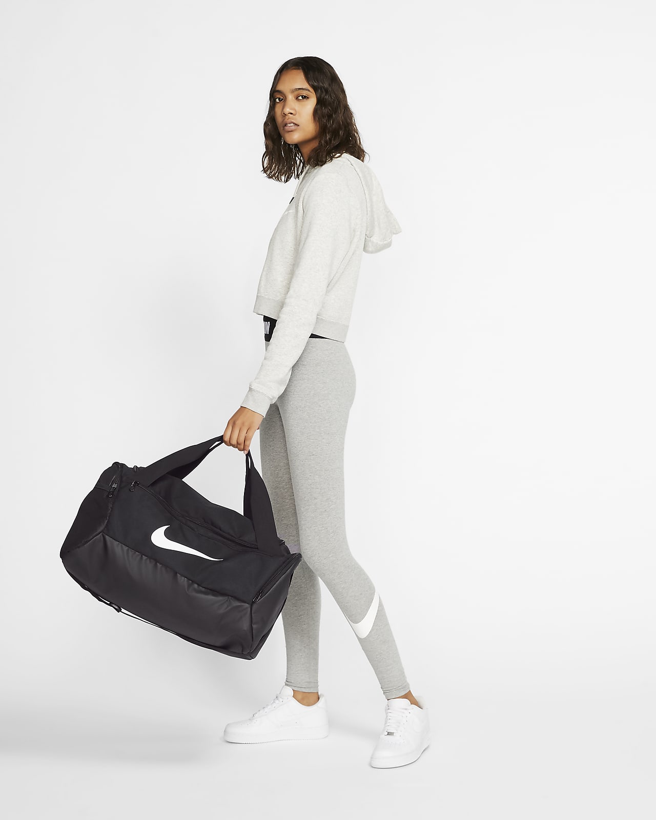 medium nike duffel bag