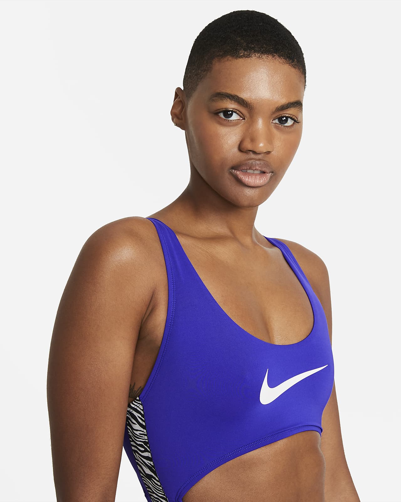 Traje de baño de una pieza con recorte para mujer Nike Wild. Nike.com