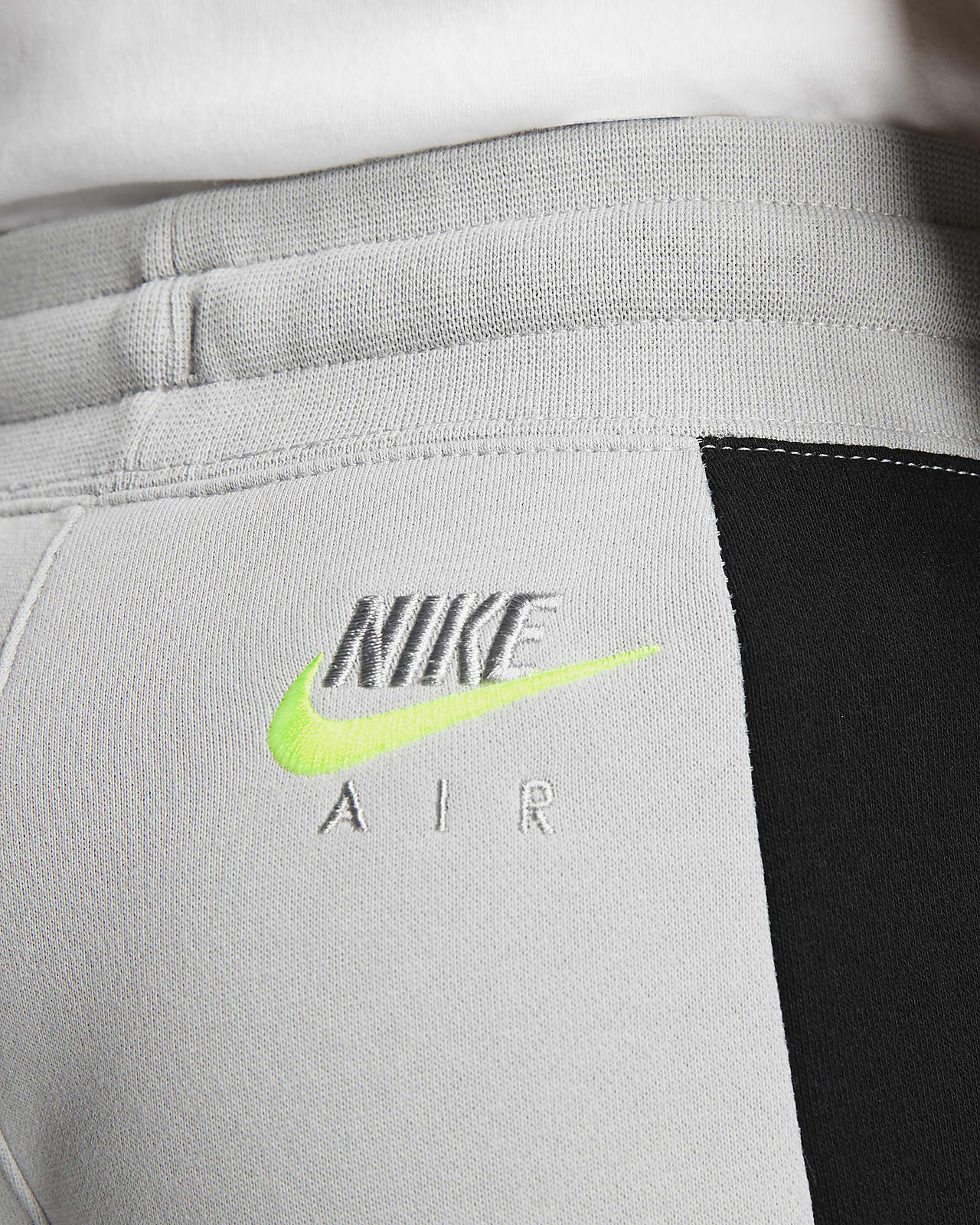 Nike tech fleece online catching air