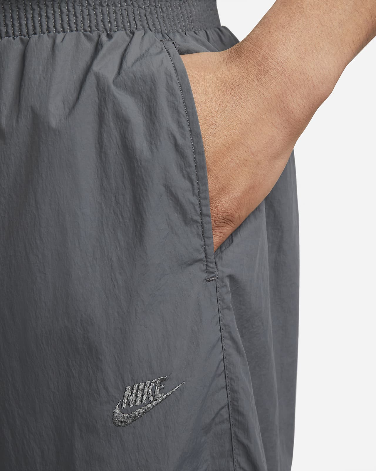 Nike Size S Sportswear Men's Swoosh Cuffed Woven Track pants