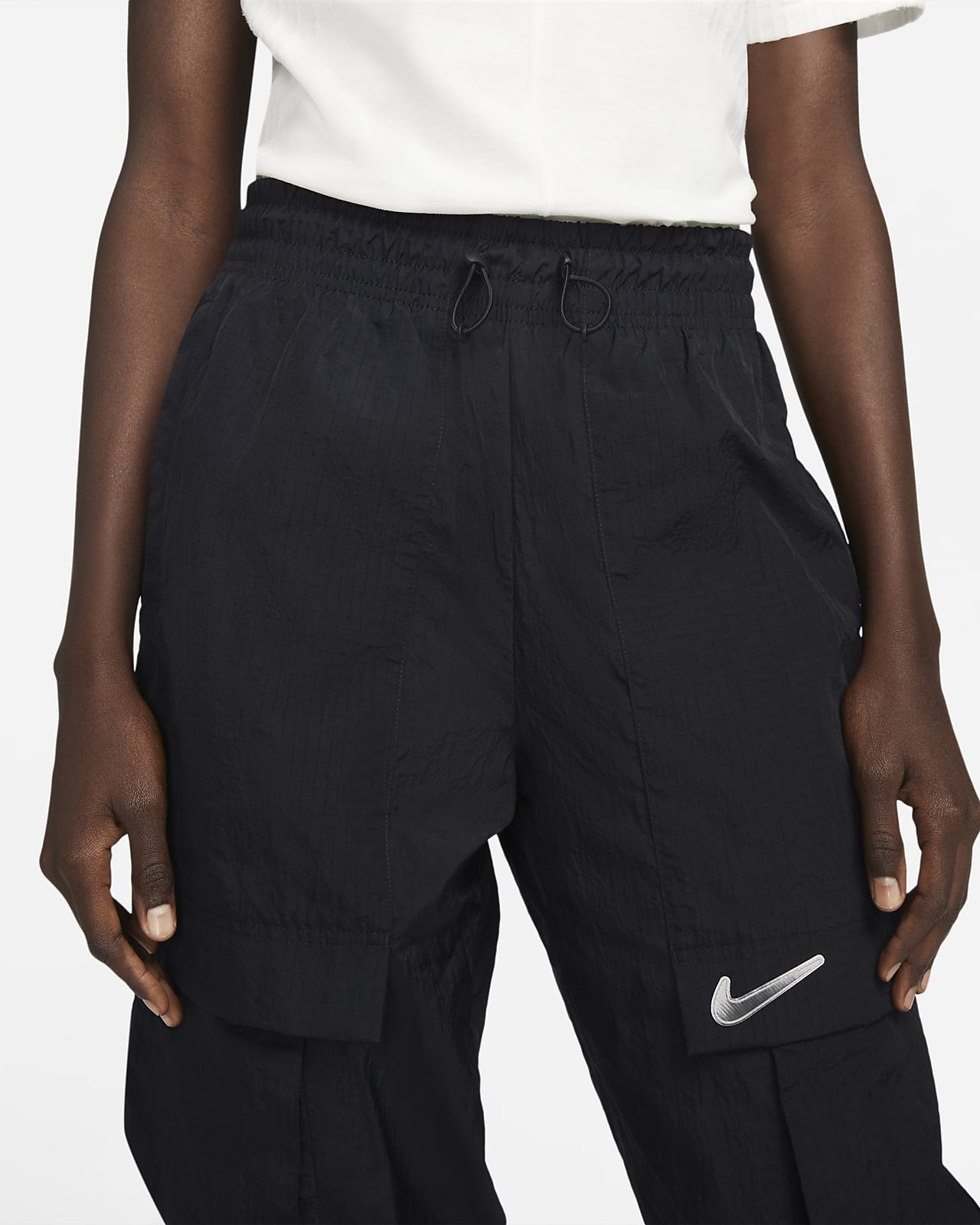 Nike Sportswear Swoosh Women's Mid-Rise Woven Trousers. Nike HU