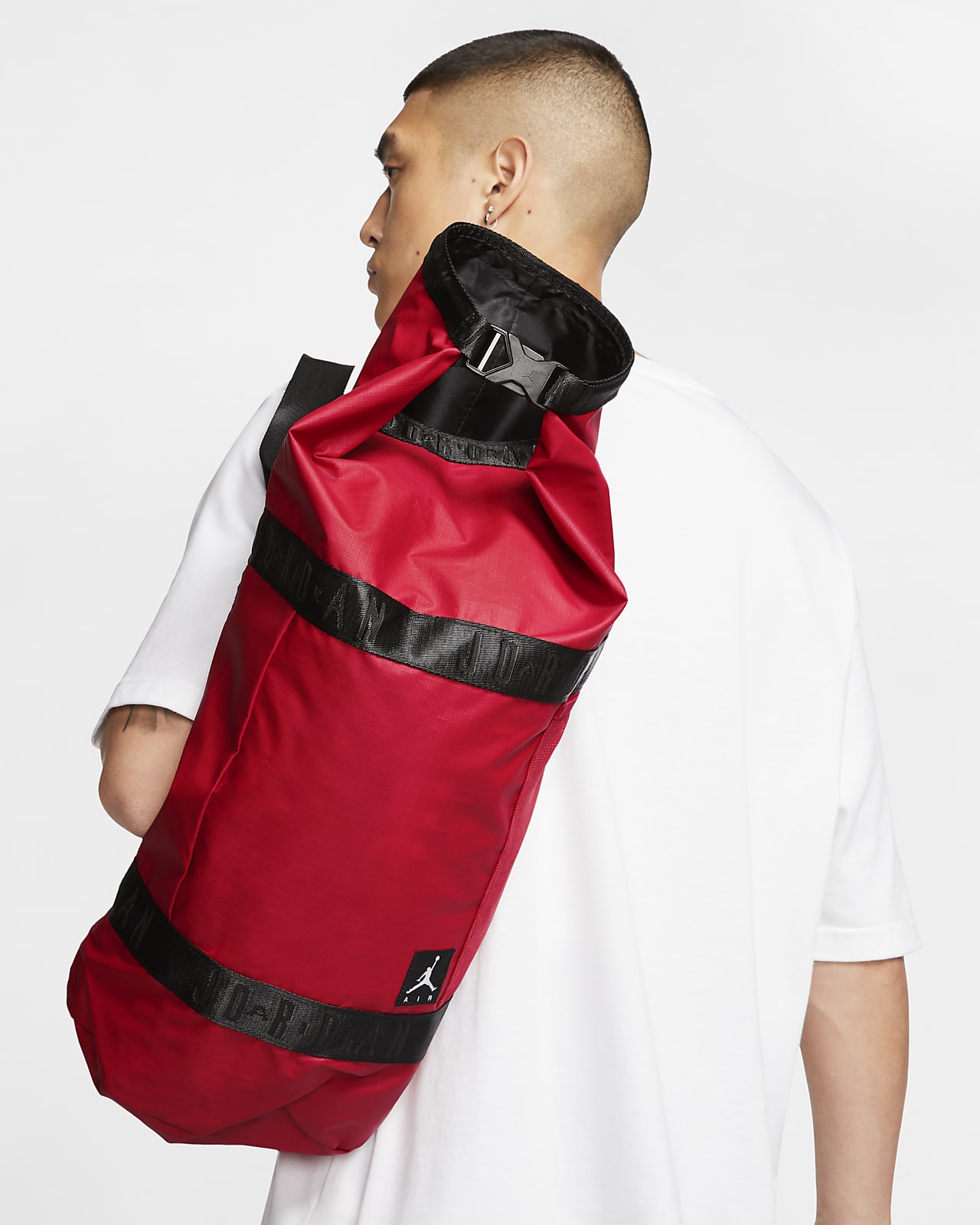 Jordan Convertible Duffel Bag. Nike SI