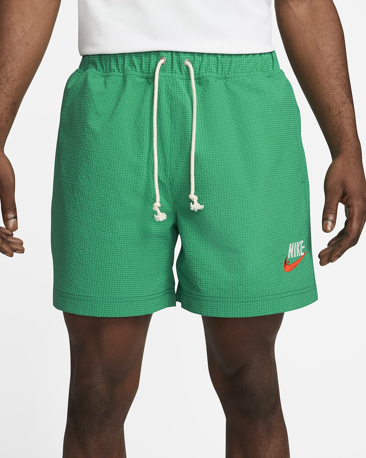 Lined Woven Shorts. Nike GB