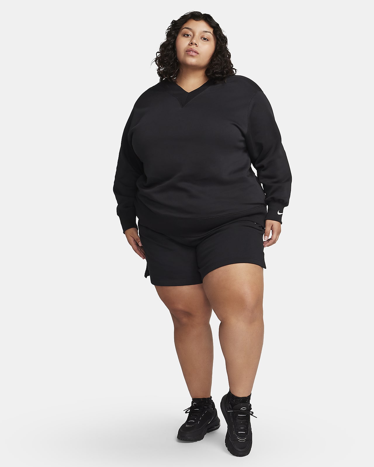 Nike Sportswear Phoenix Fleece Women's Oversized Crew-Neck Logo Sweatshirt  (Plus Size). Nike SI