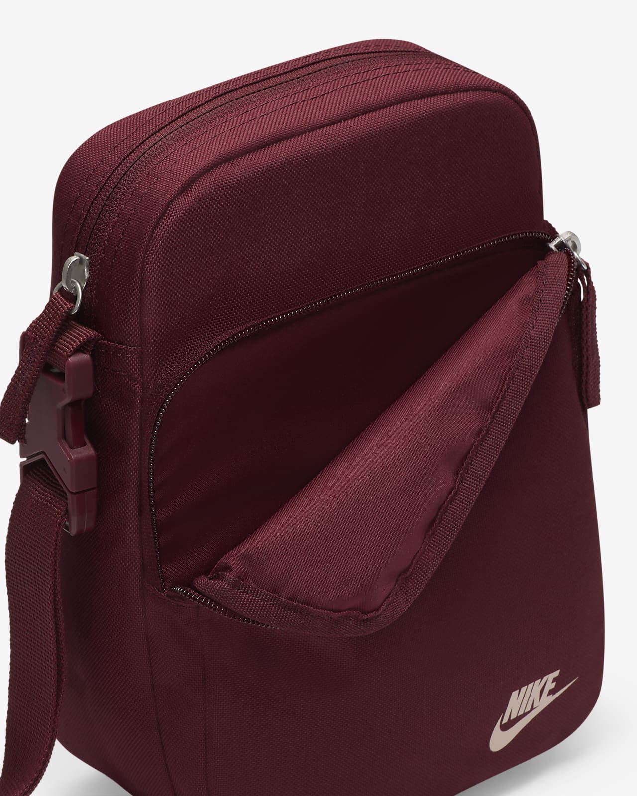 Nike Heritage Crossbody Bag (4L). Nike.com
