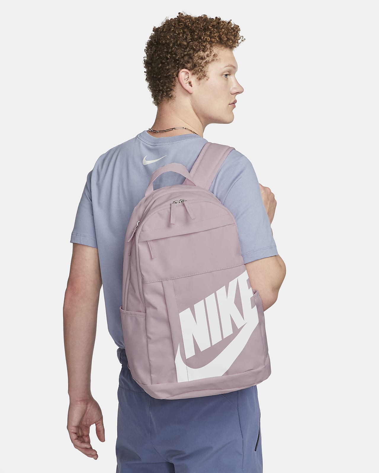 productos quimicos canal Abrumar Nike Backpack (21L). Nike LU