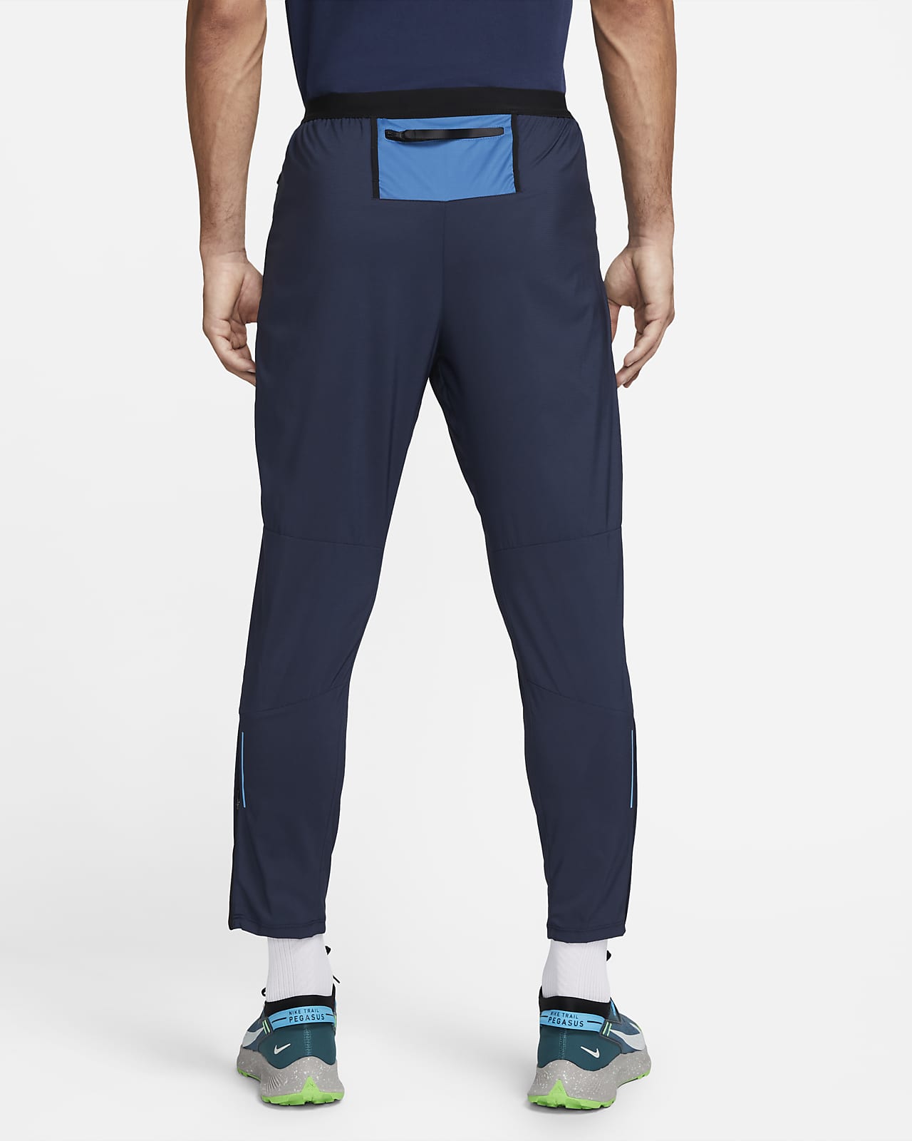 Nike Phenom Elite Men's Woven Running Trousers. Nike IN