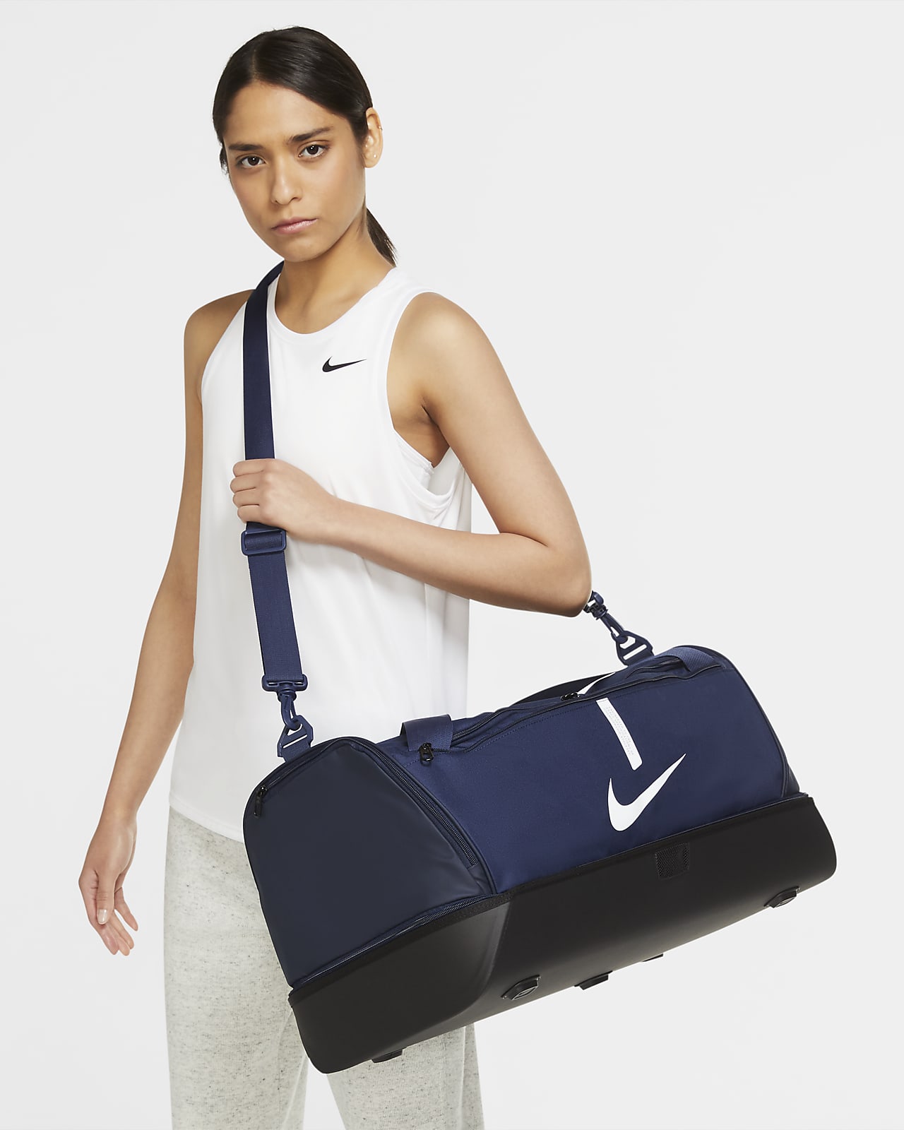 Nike Team Football Hardcase Duffel Bag (Large, 59L). Nike LU