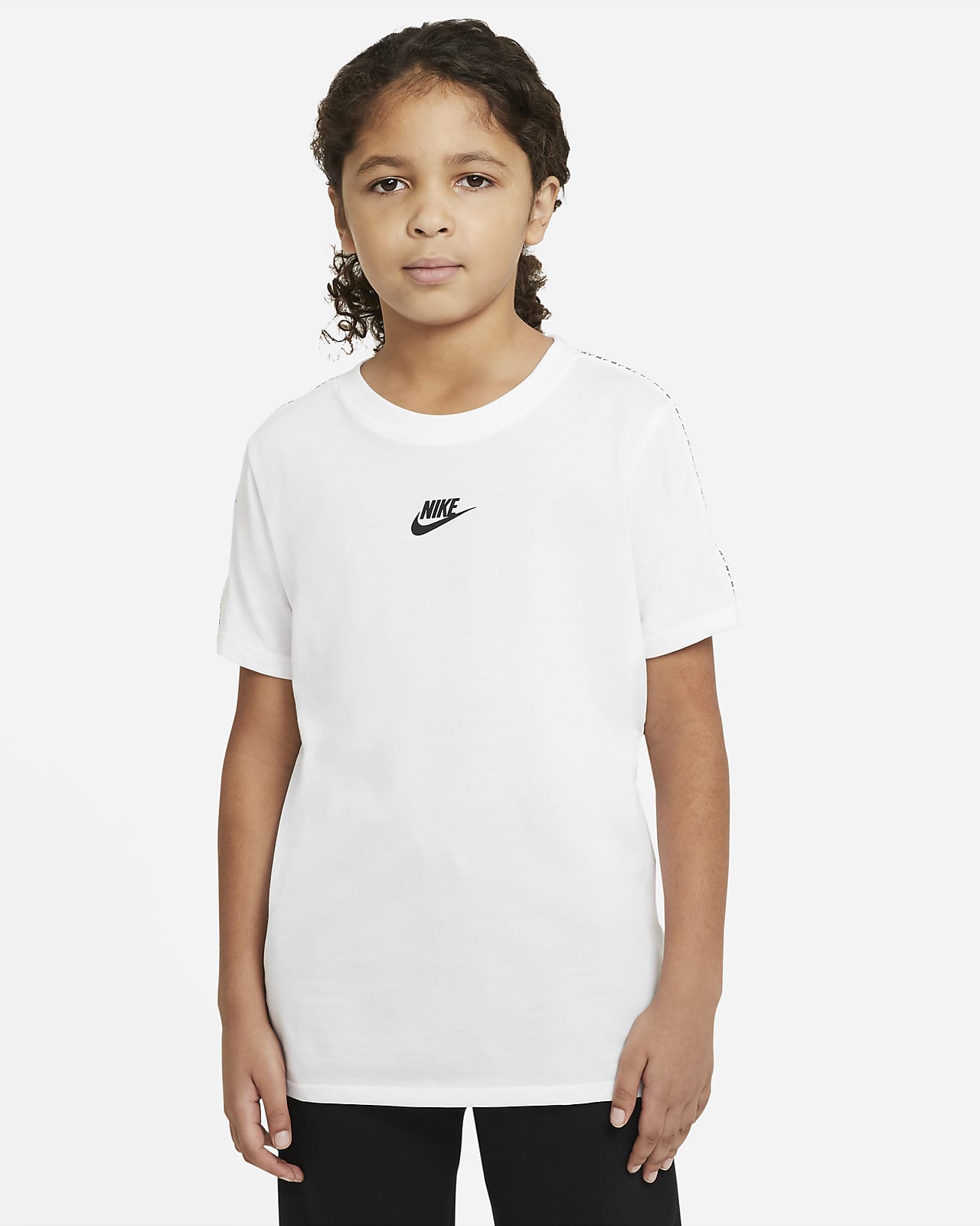 boys white nike t shirt