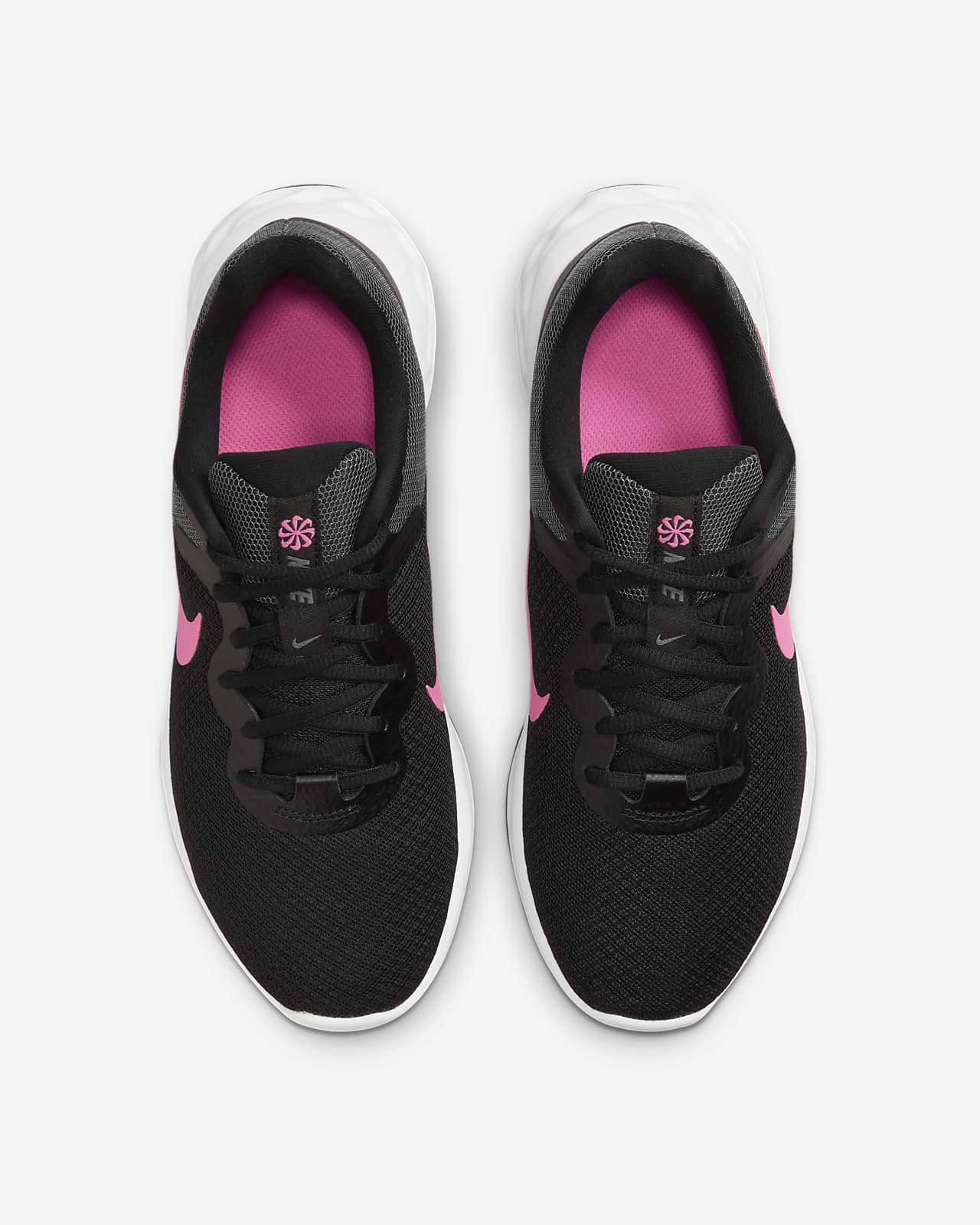 Road Running Shoes. Nike LU