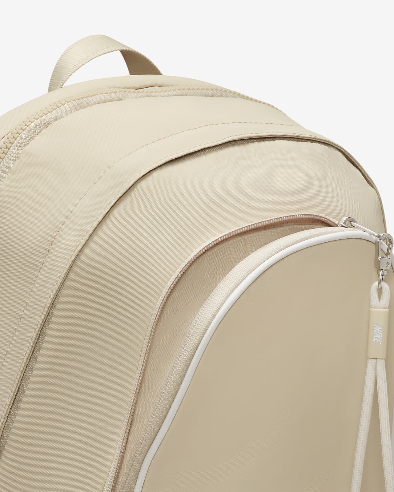 Nike Sportswear Essentials Backpack (20L). Nike RO