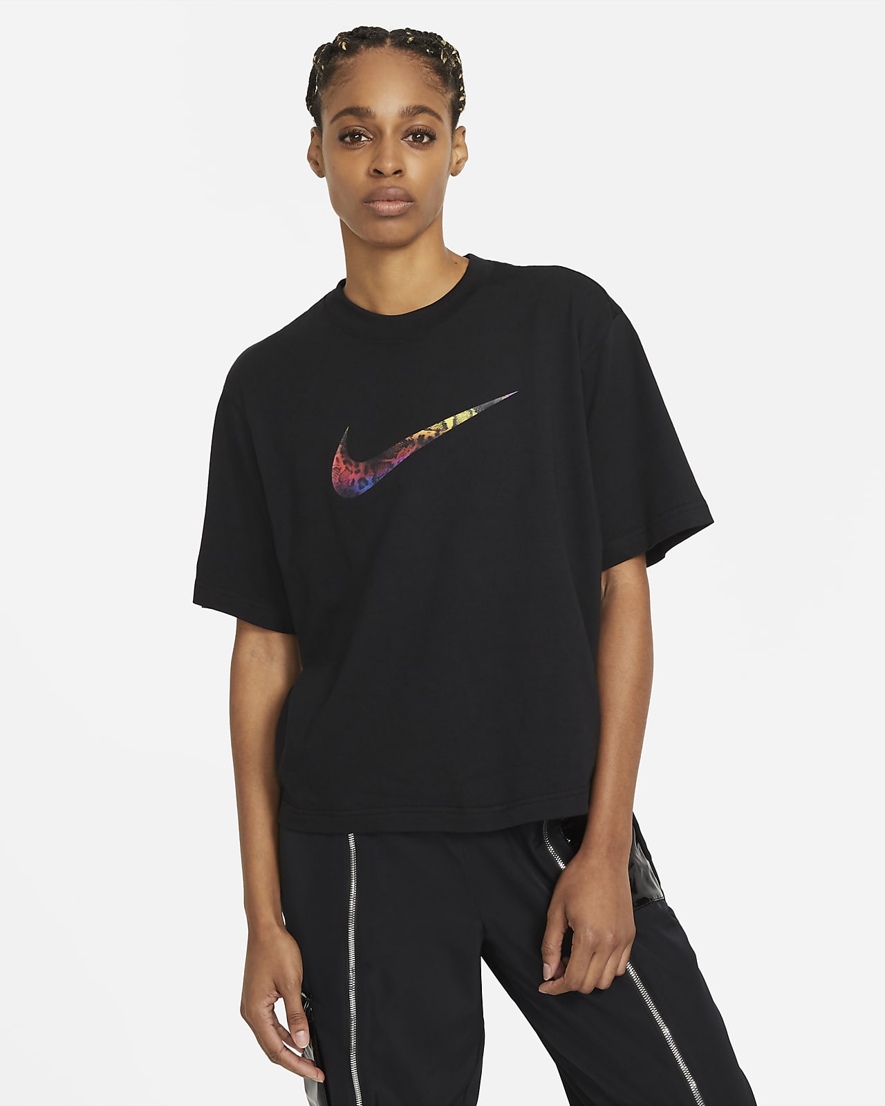 nike boxy tee