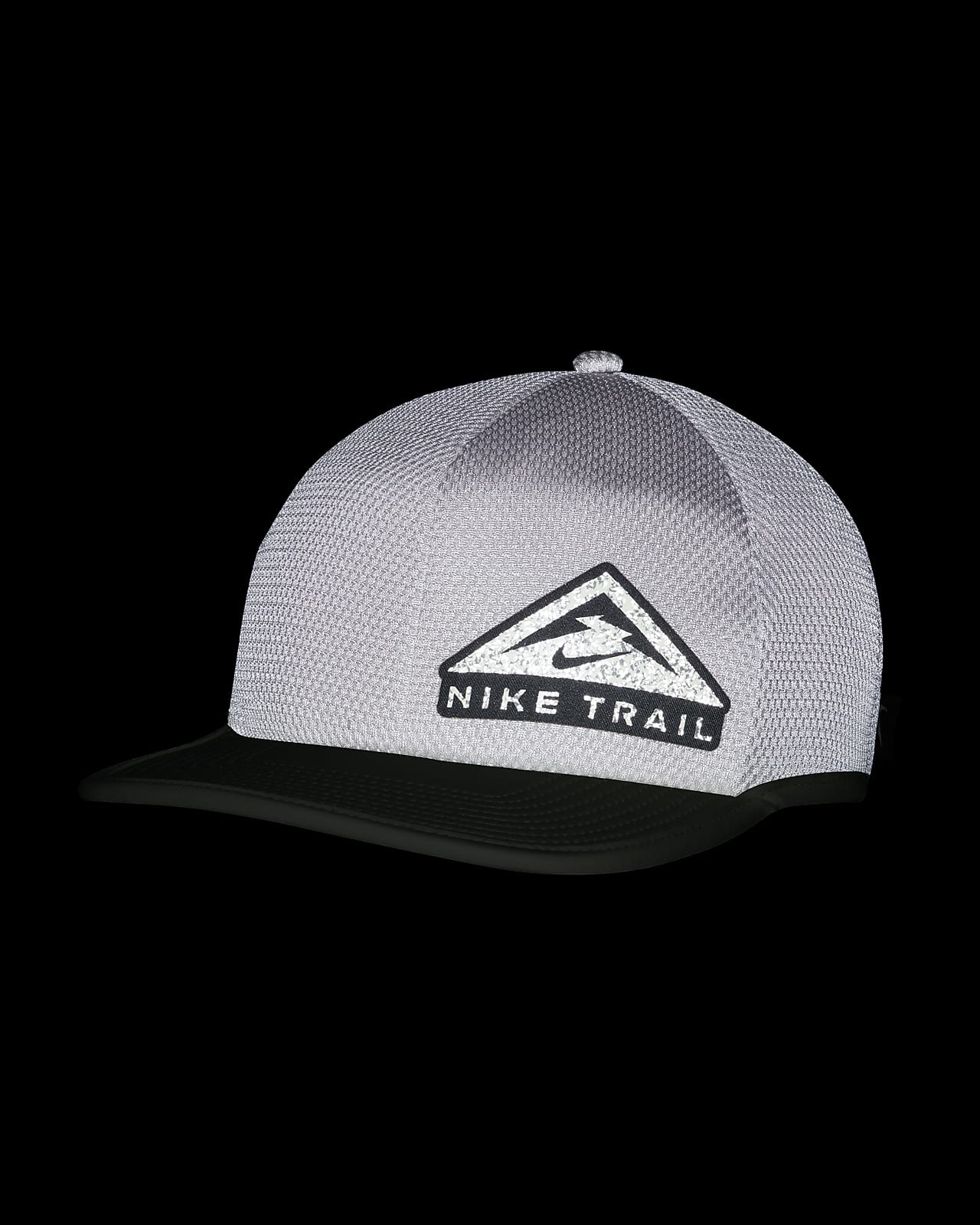 cappello running nike