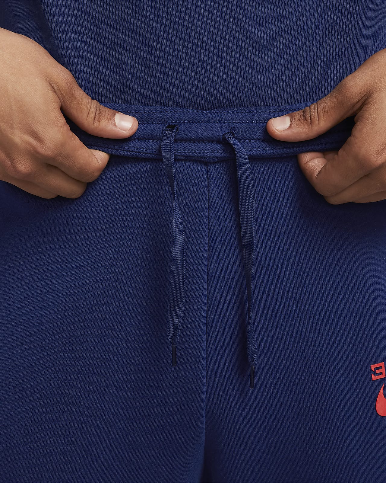 England Men's Fleece Football Pants. Nike DK