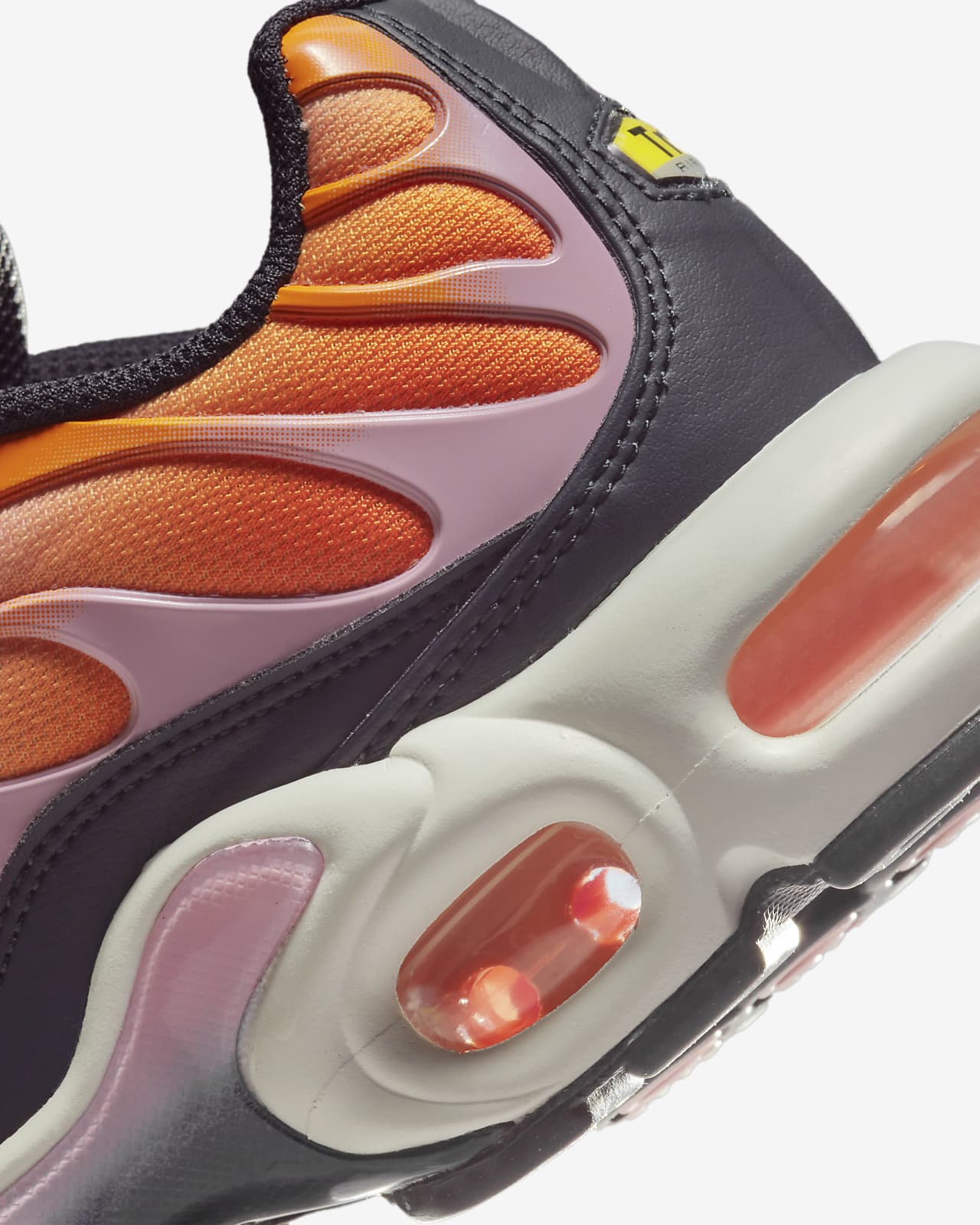 womens nike air max plus
