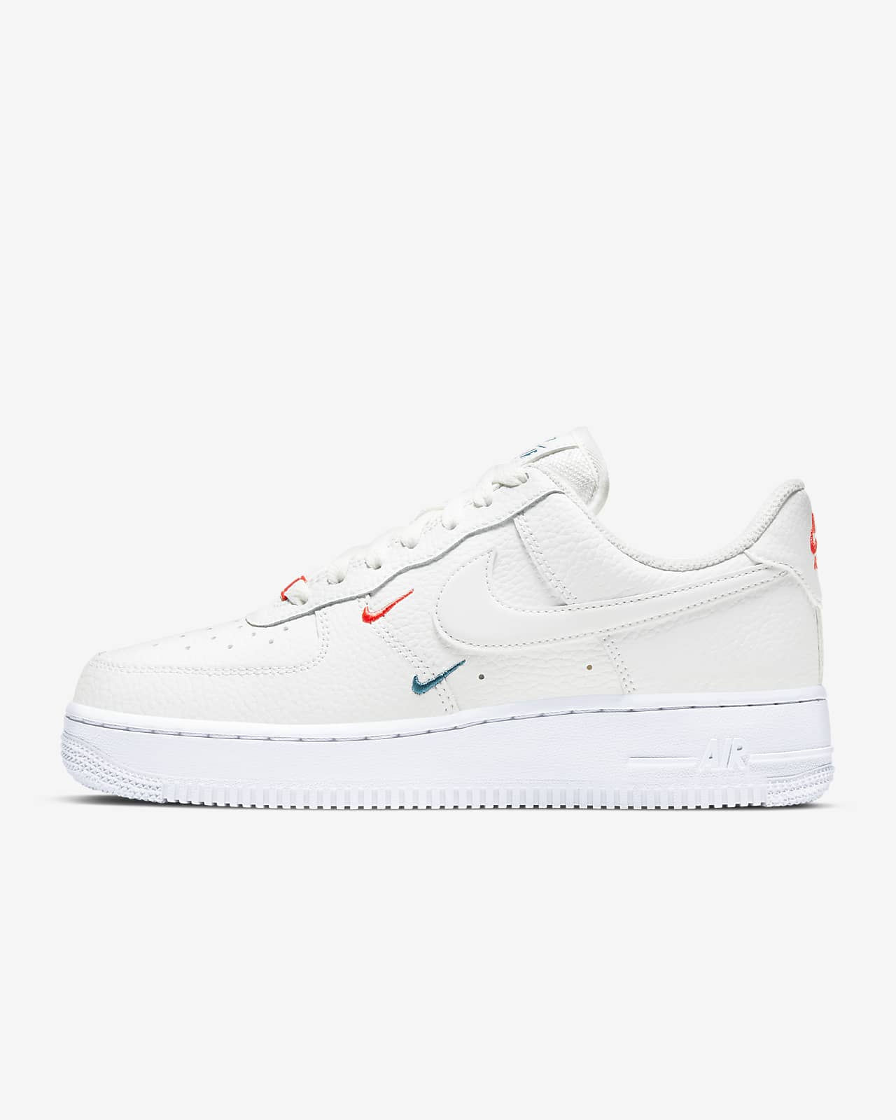 nike air force ones 07 women's