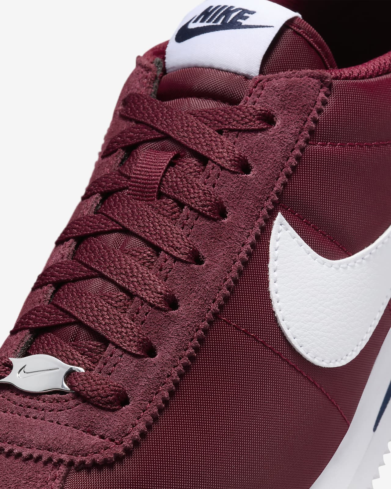 Nike hotsell cortez txt