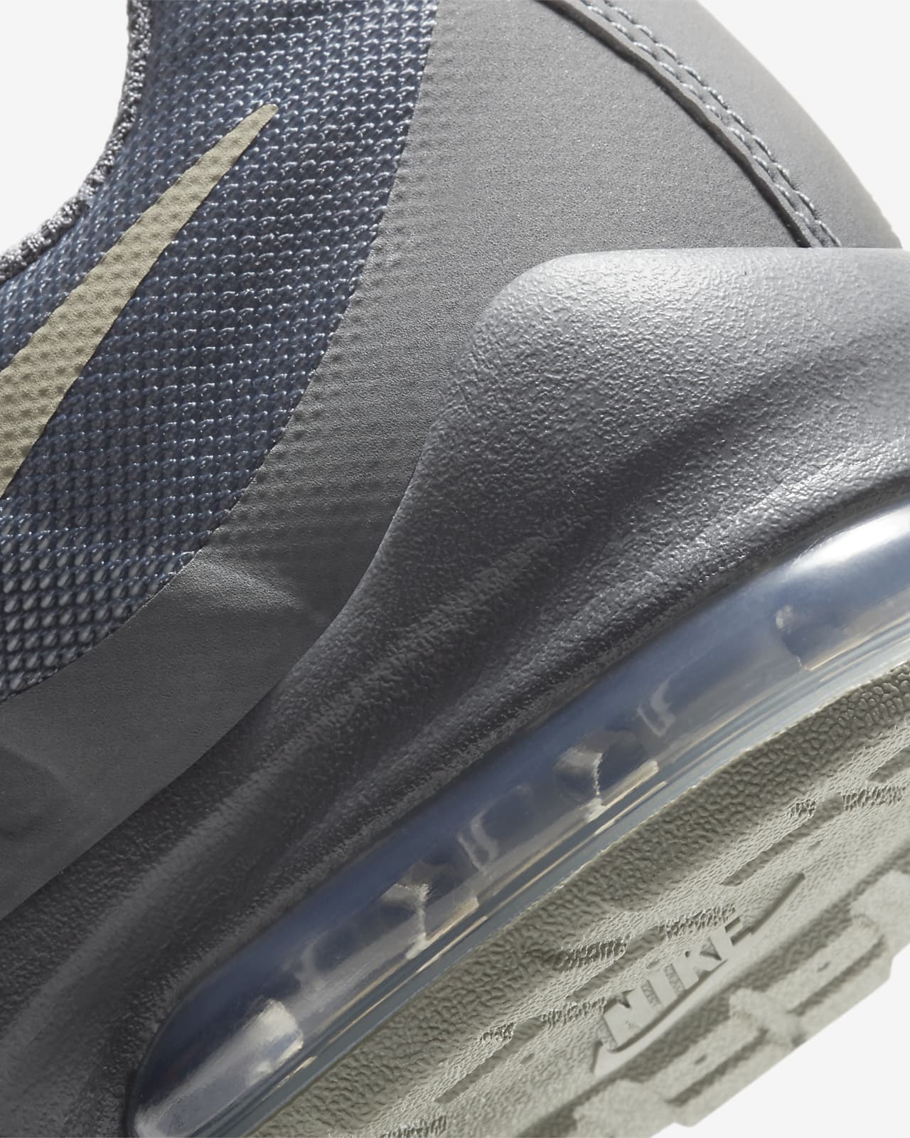 boys nike invigor