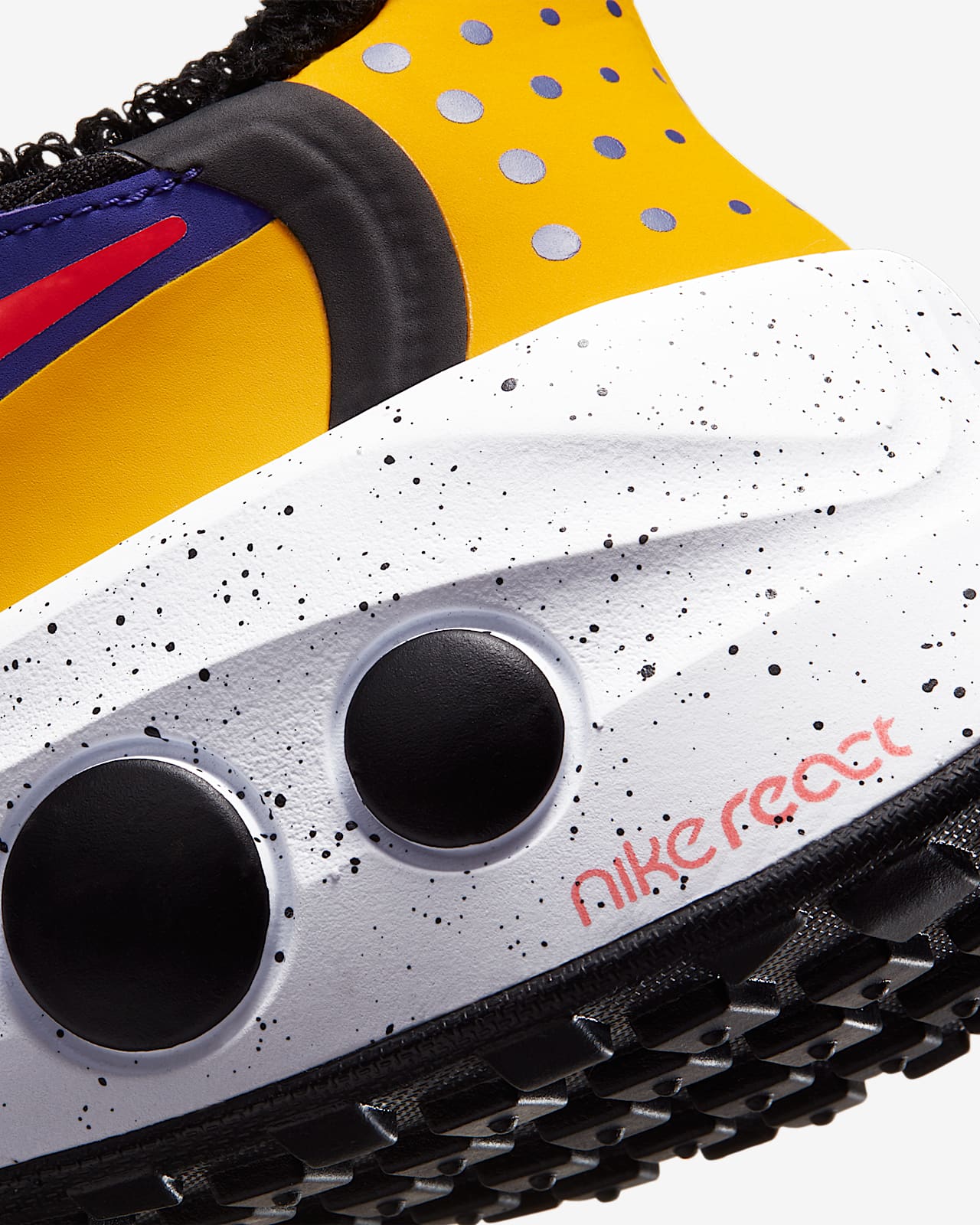 nike cruzrone multicolor