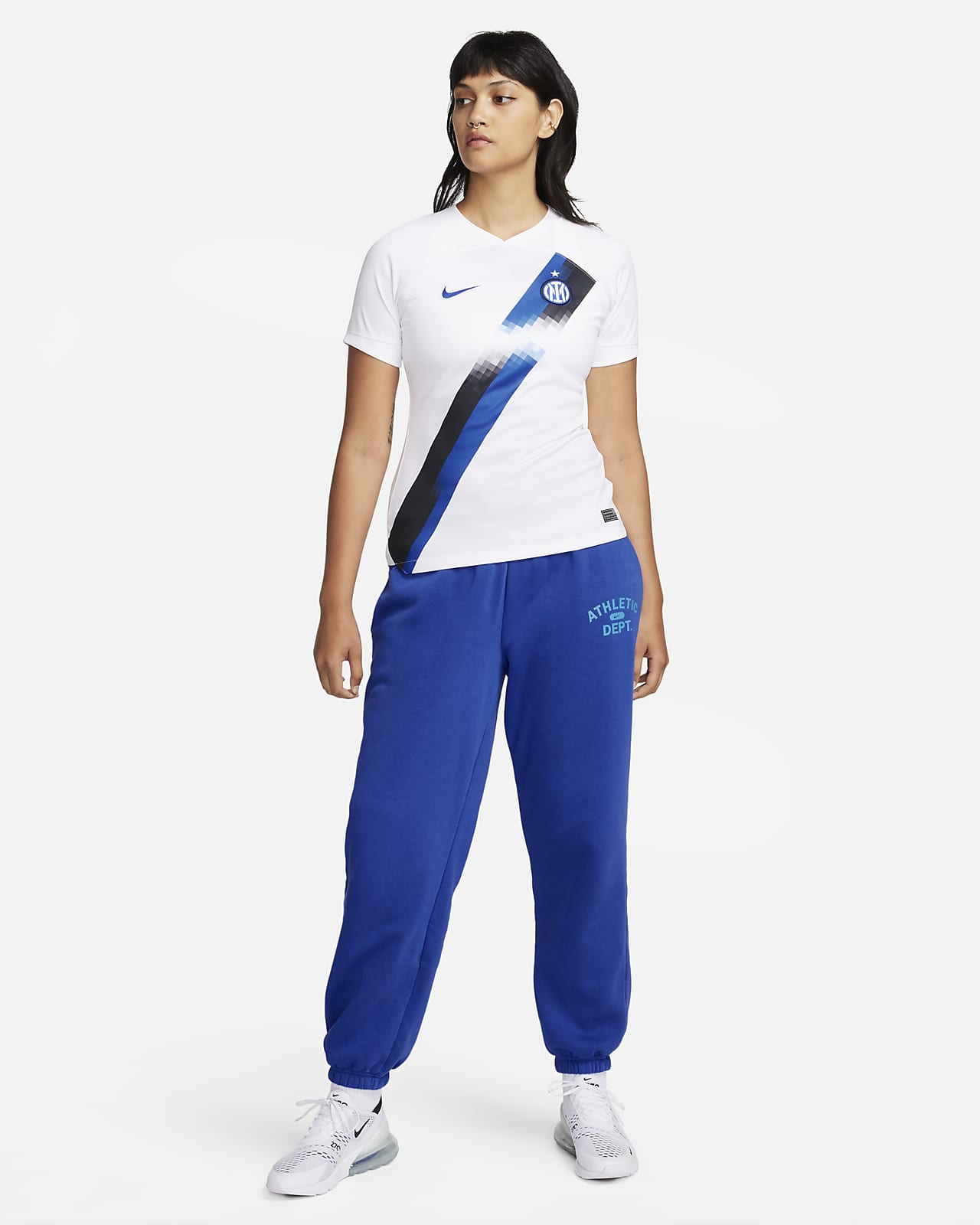 CAMISETA INTER MILAN 2023/24 NIKE. Especialistas Fútbol. Venta de artículos  deportivos, todo en fútbol