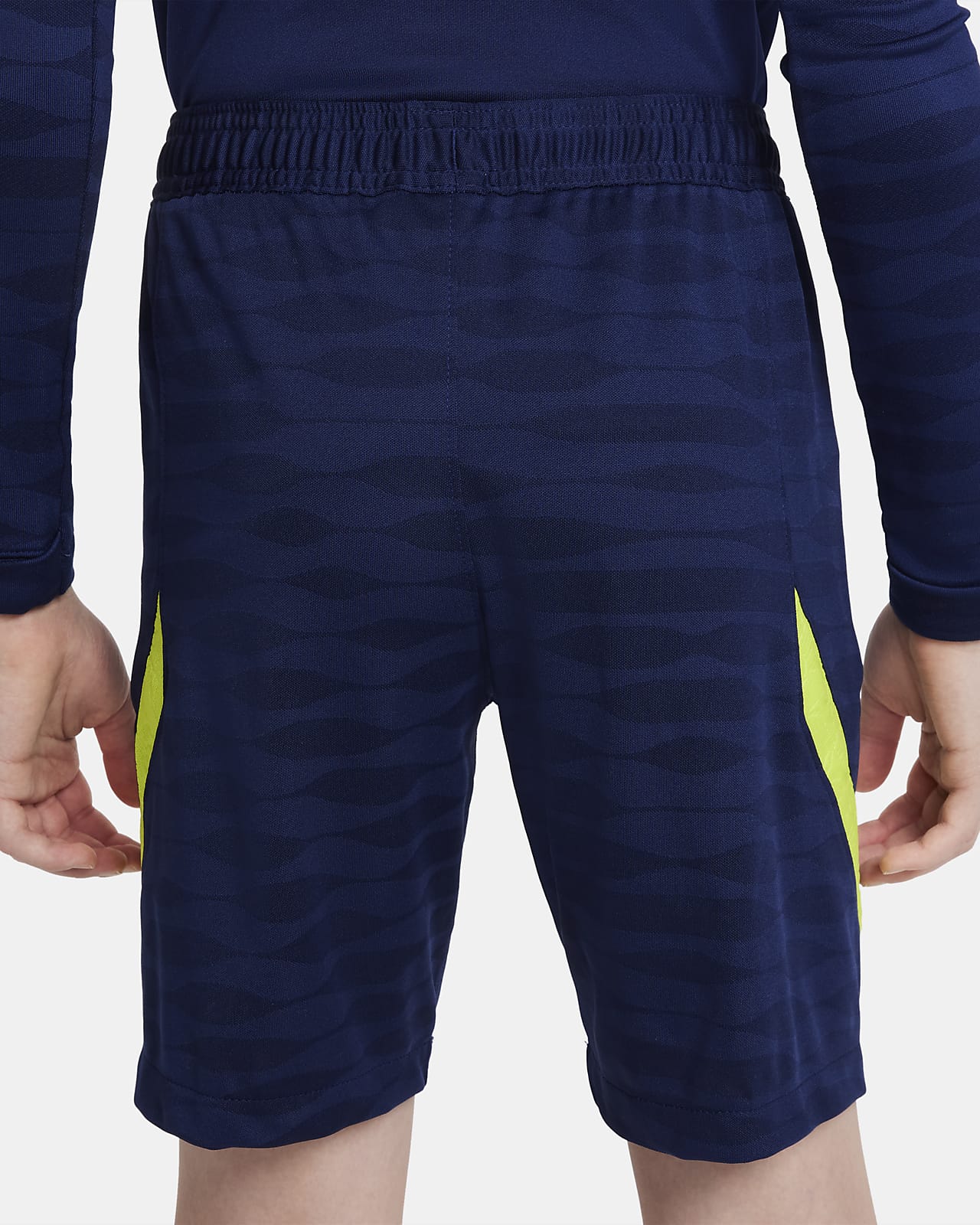 tottenham hotspur strike shorts