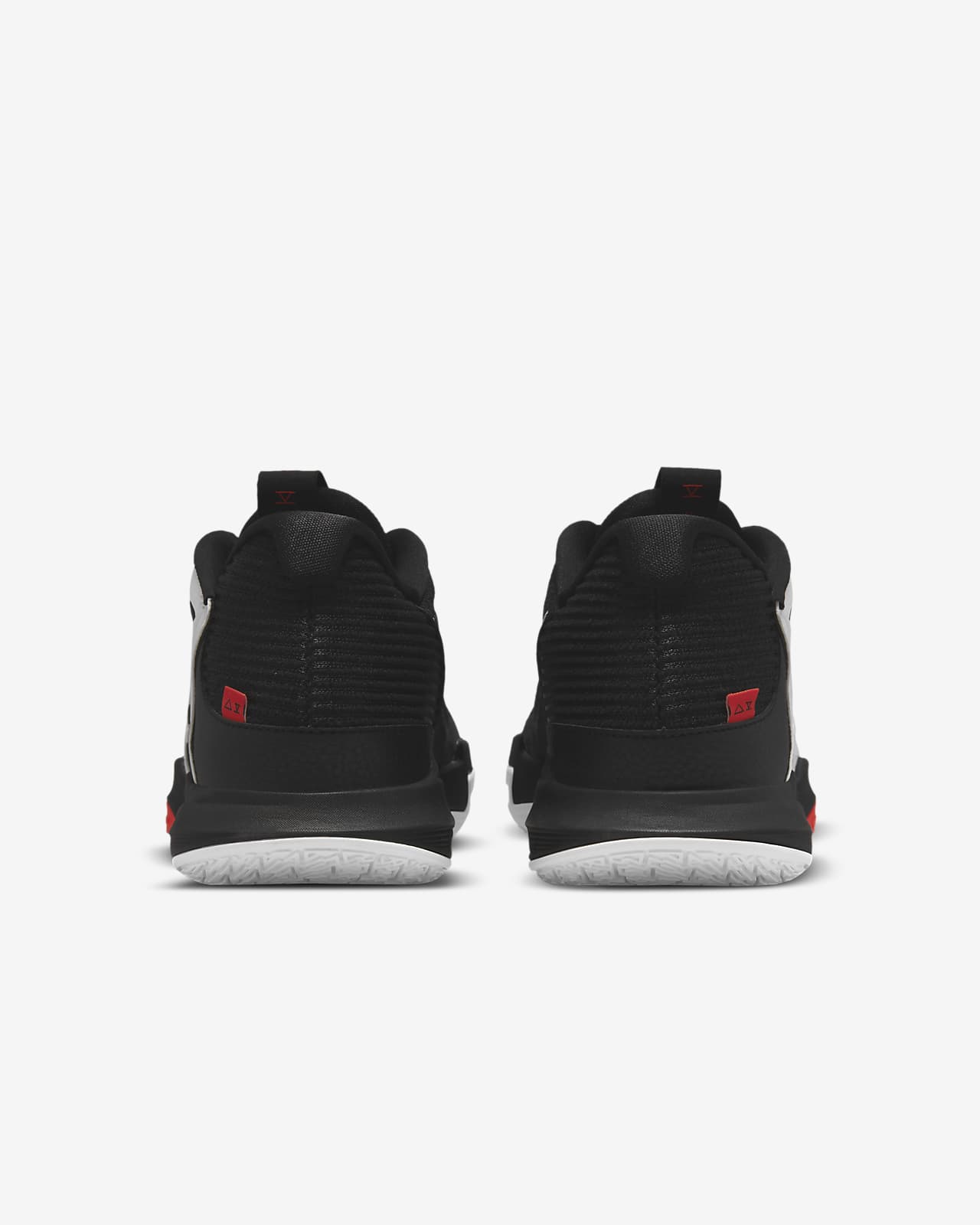 Kyrie Low 5 Basketball Shoes. Nike IE