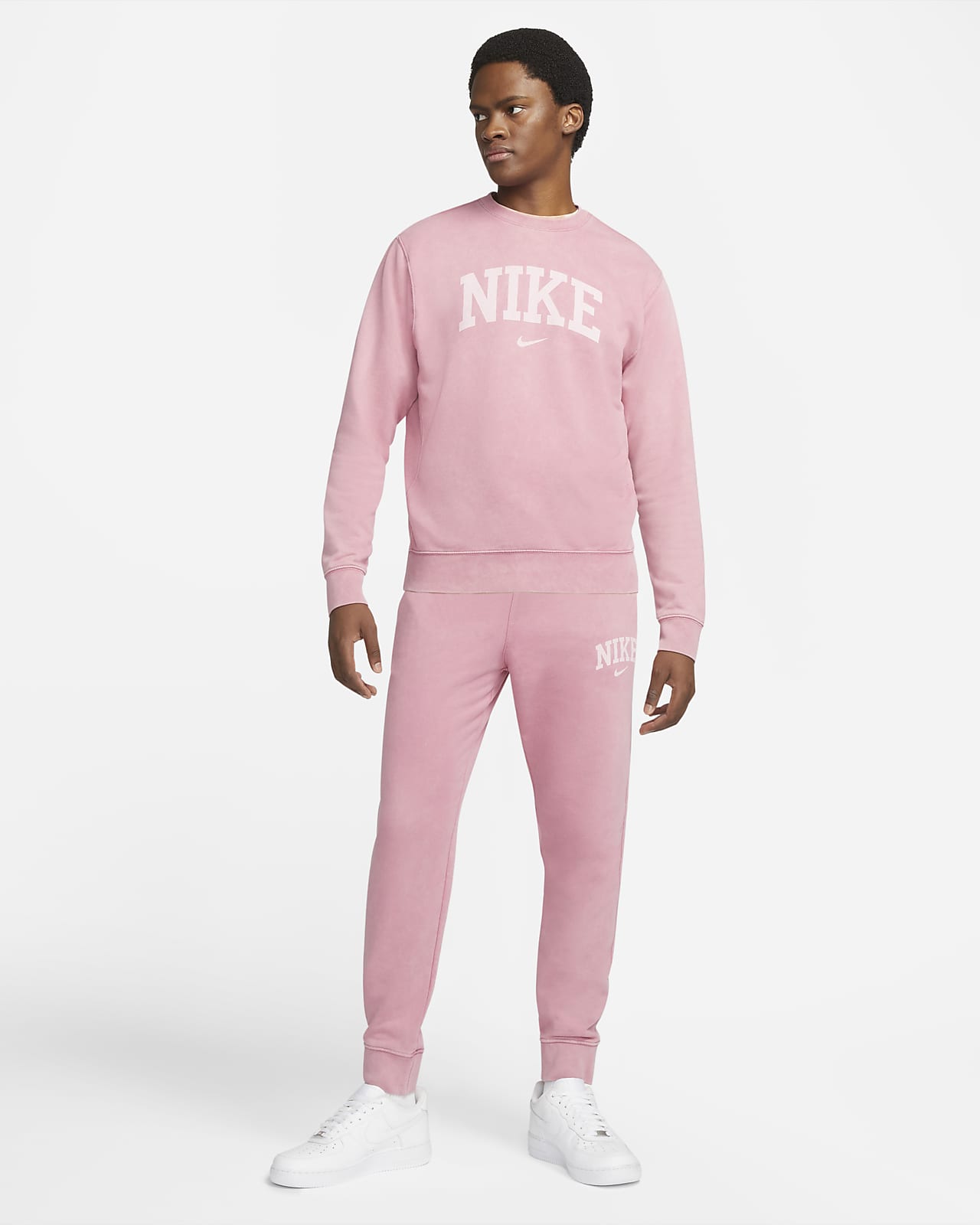 men pink nike sweatsuit