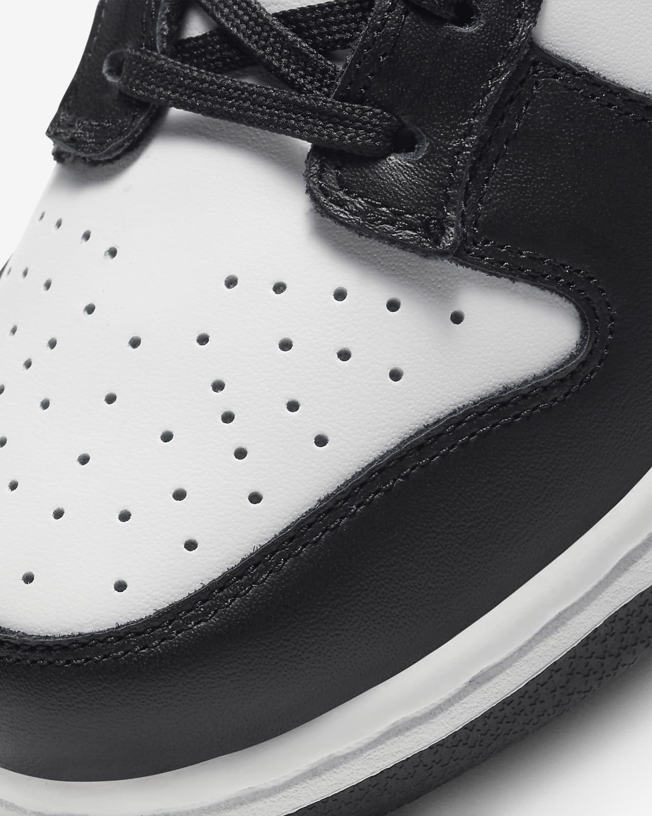 大得価格安NIKE WMNS DUNK LOW WHITE / BLACK スニーカー