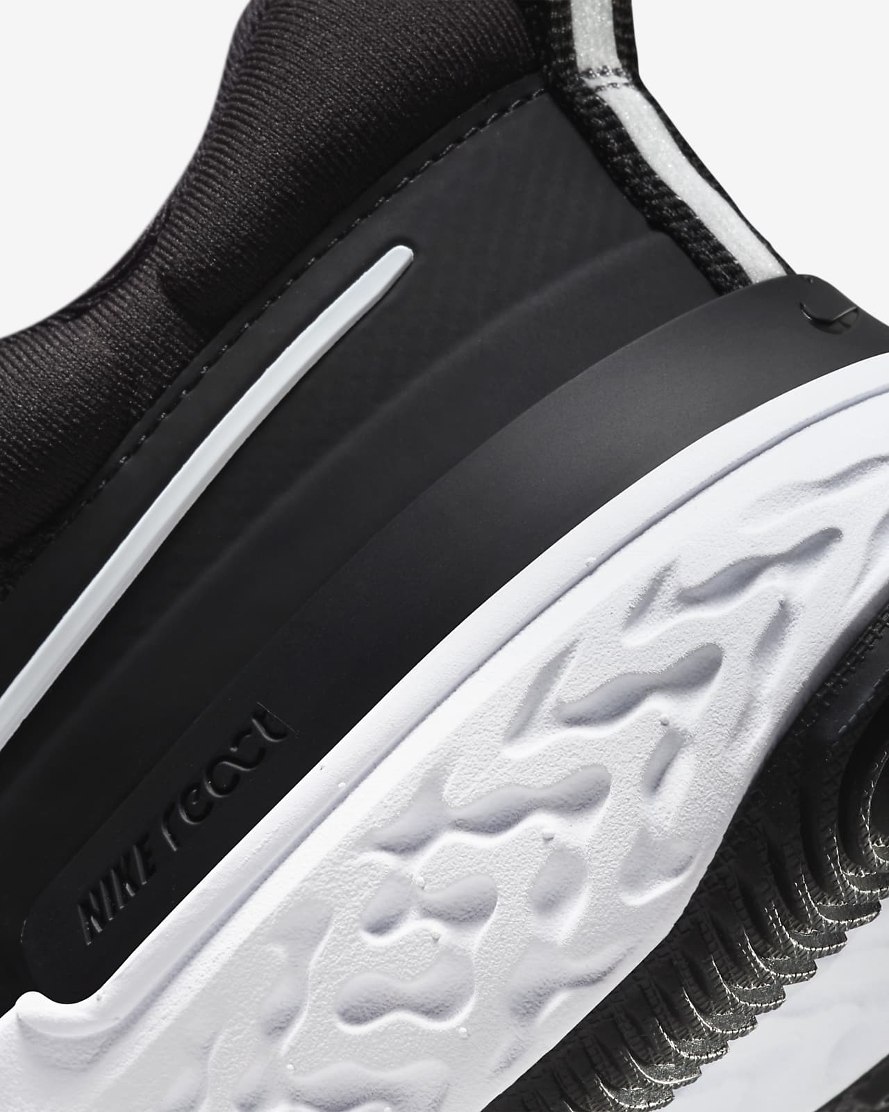 Calzado de running en carretera Nike React Miler 2 para mujer. Nike MX
