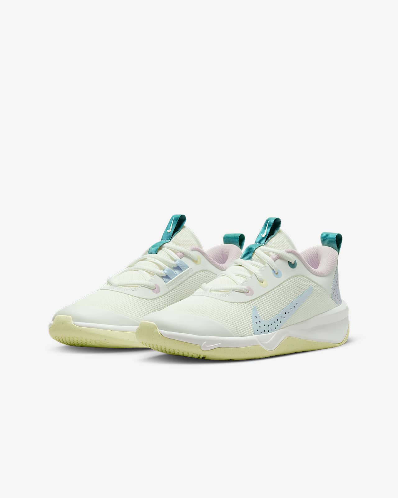 Nike Omni Multi-Court Zaalschoenen voor kids. Nike NL