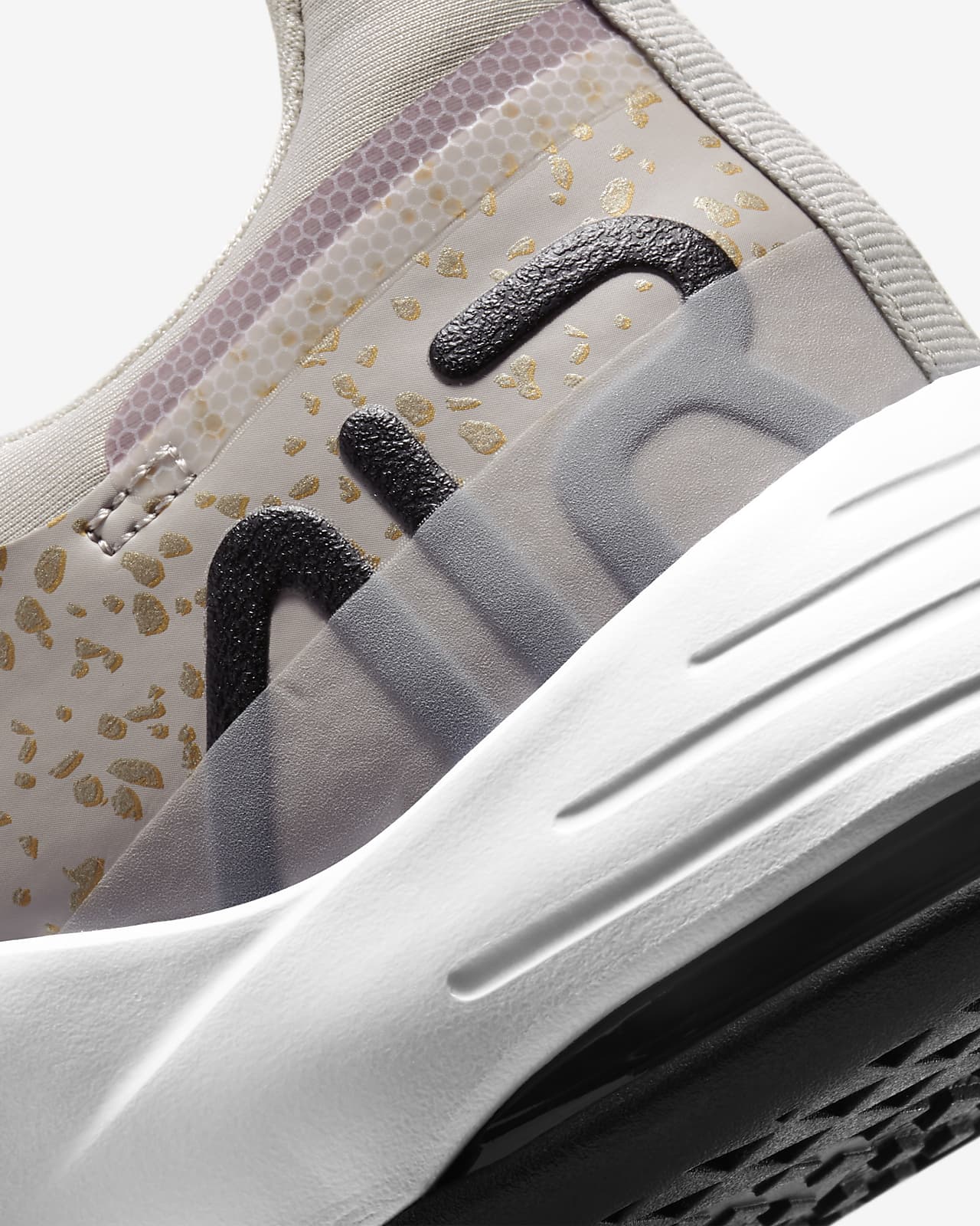 nike air max bella tr 3 black and gold