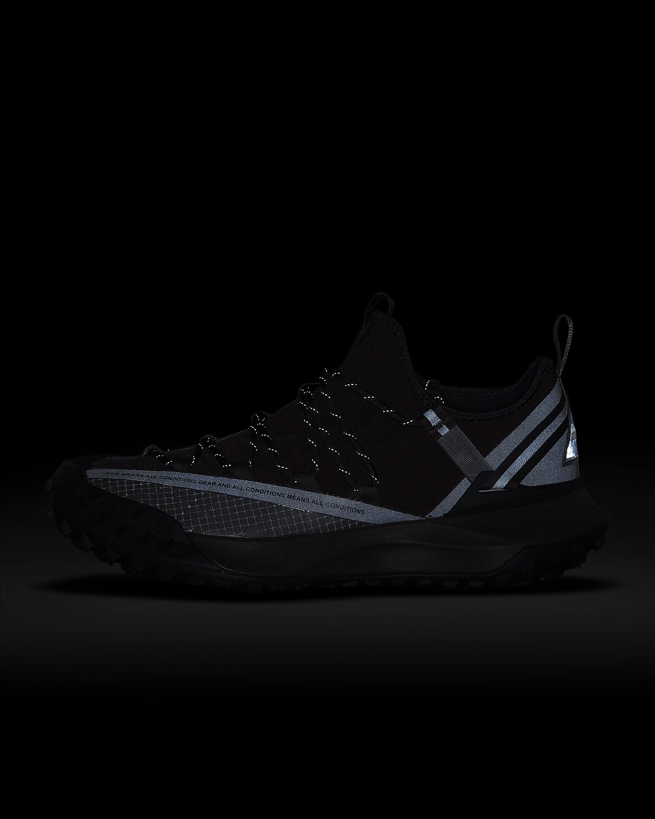 nike acg low top