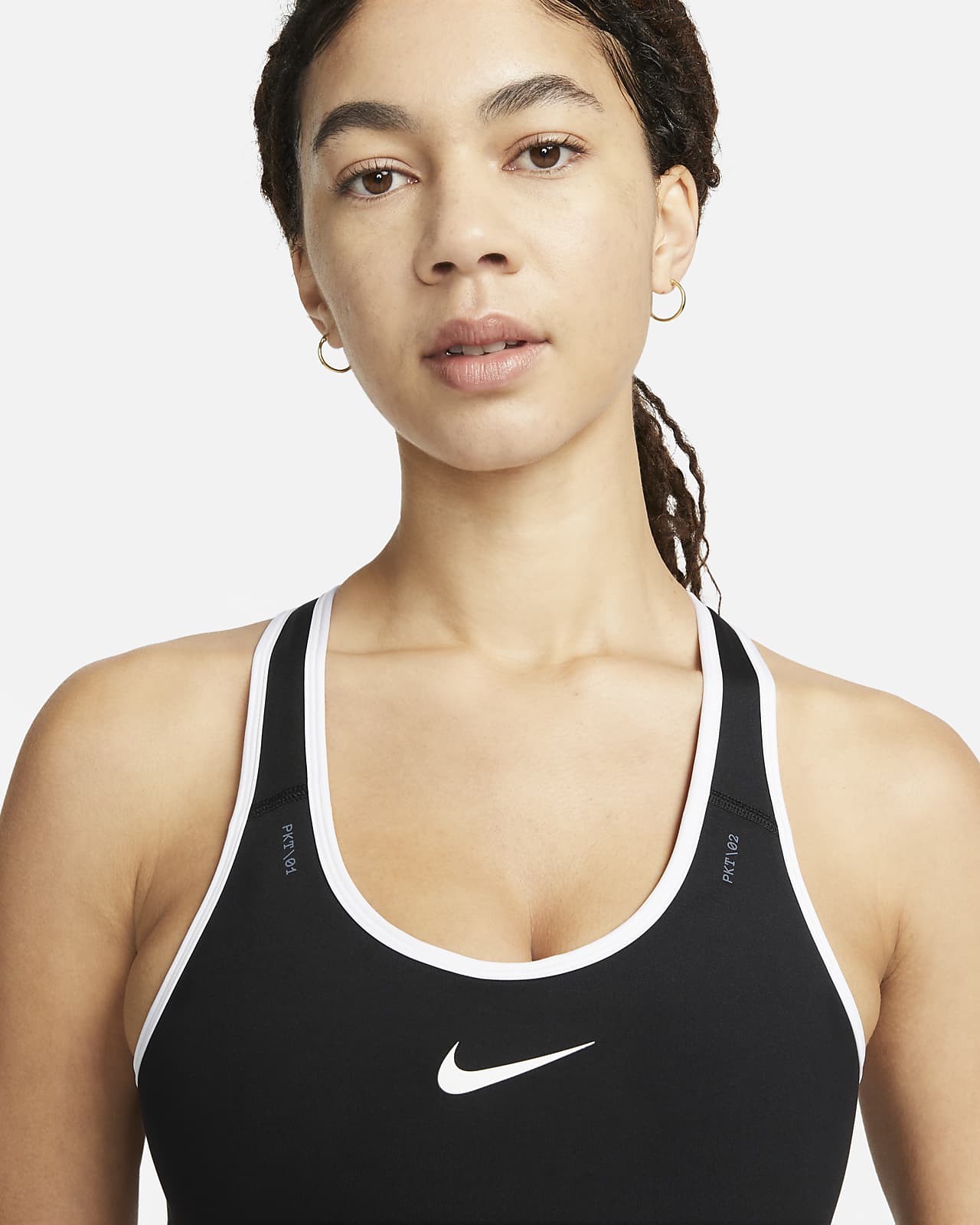 Atento Traición Destino Nike Swoosh On The Run Women's Medium-Support Lightly Lined Sports Bra with  Pockets. Nike.com
