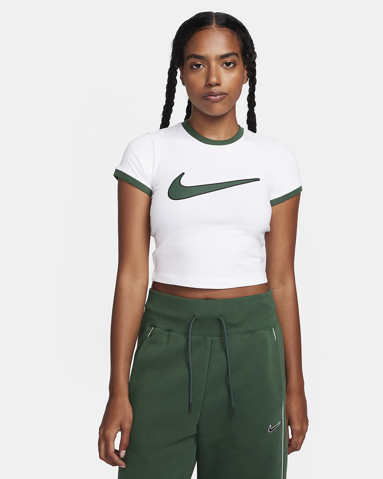 Nike Sportswear Women's Cropped T-Shirt. Nike PT