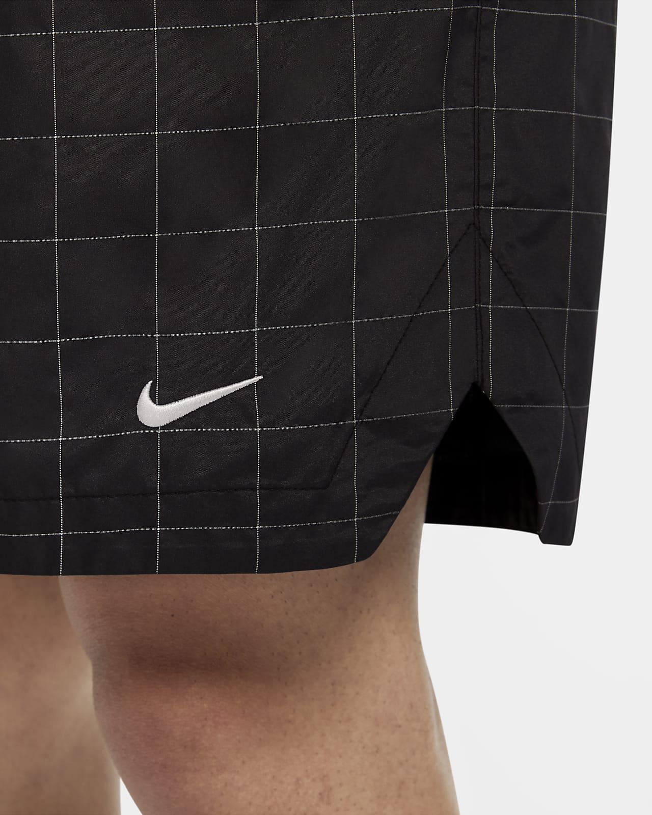 nikelab essential flash short