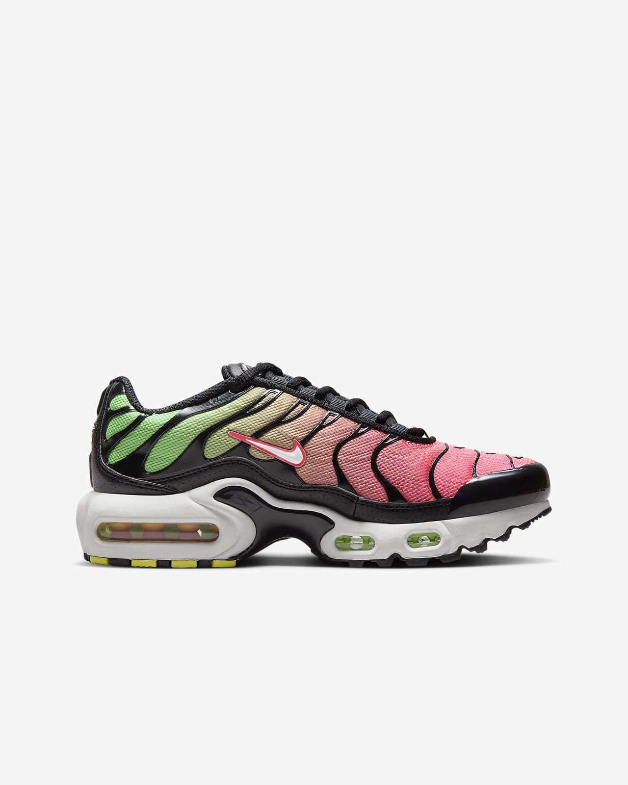 Nike Air Max Plus Younger Kids' Shoes. Nike LU