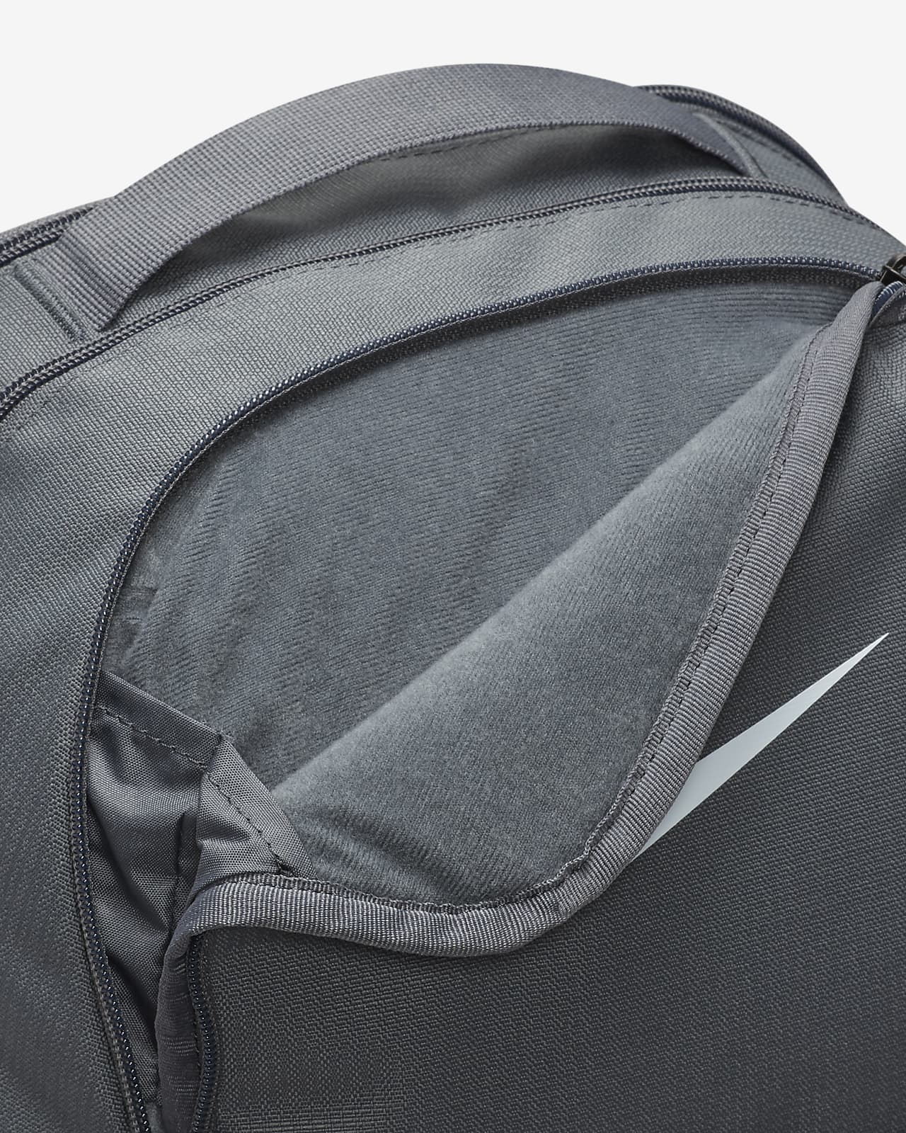 Nike Brasilia 9.5 Training Backpack (Medium, 24L).