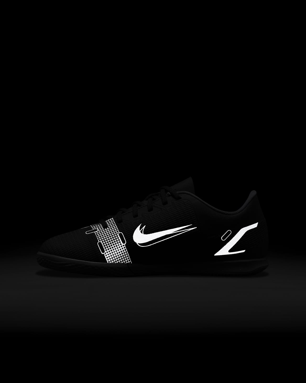 nike mercurial plus