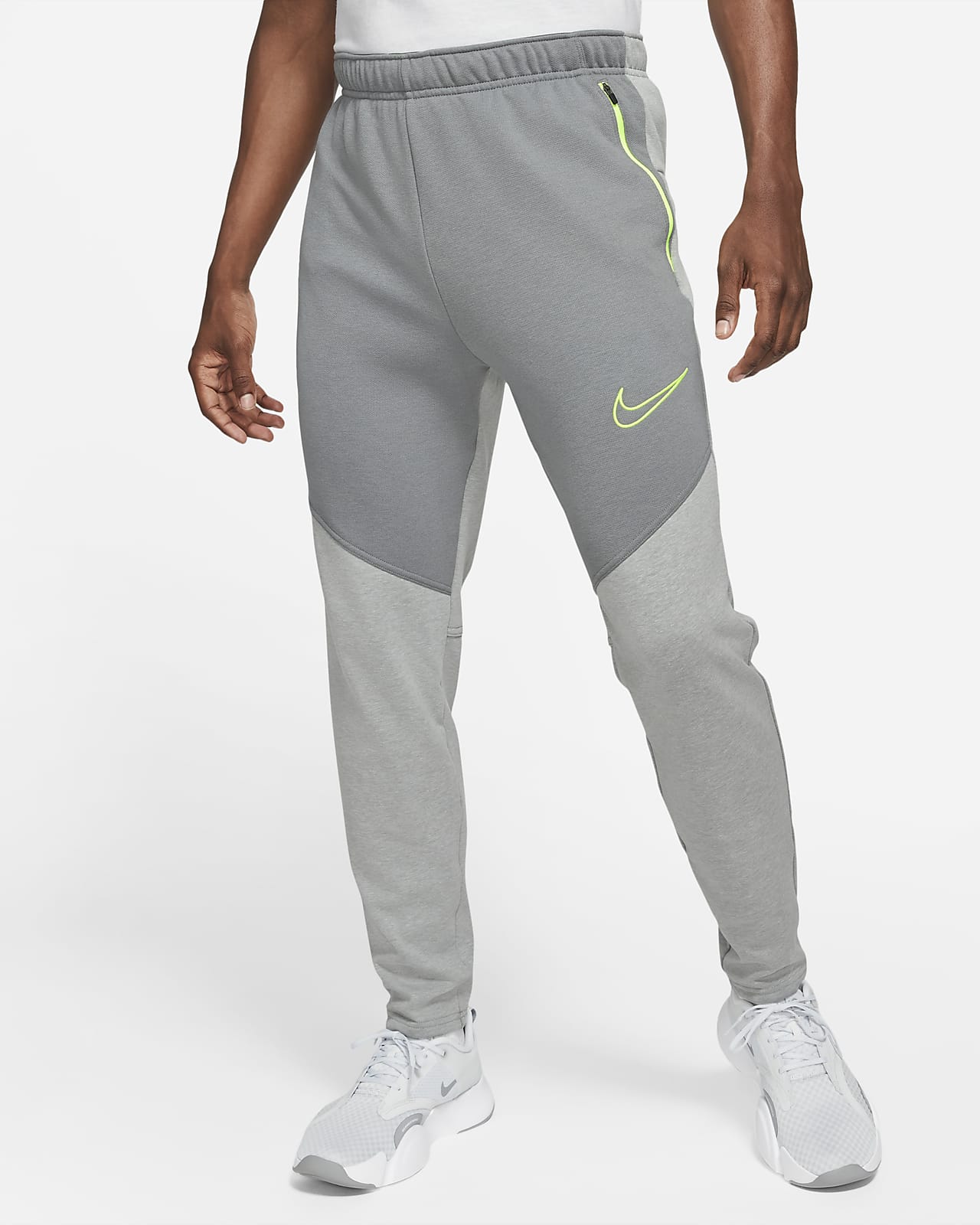Nike Therma-FIT Trainingsbroek voor heren. Nike BE