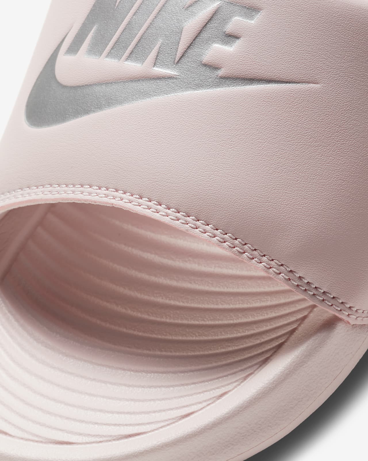 nike victori one slipper