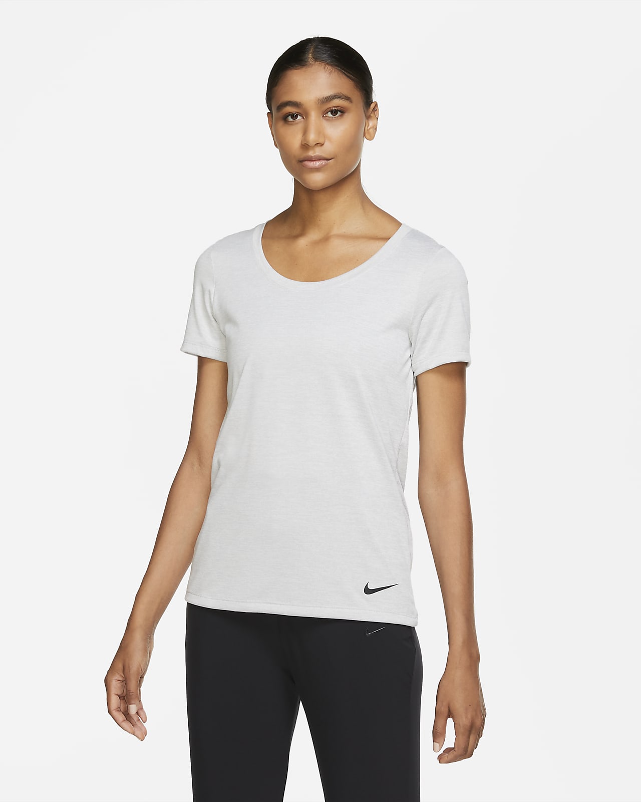 Nike Dry Women's Training T-Shirt. Nike.com