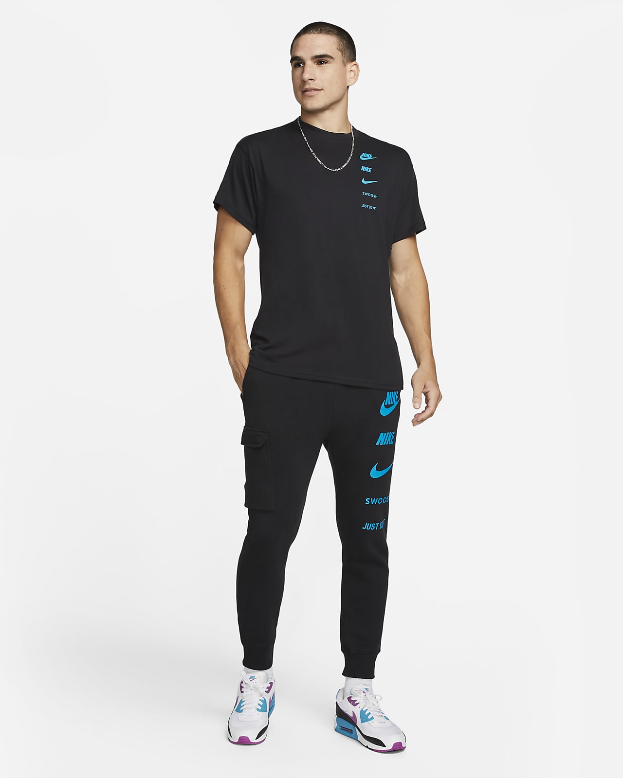 Nike Sportswear Standard Issue T-shirt voor heren. Nike NL