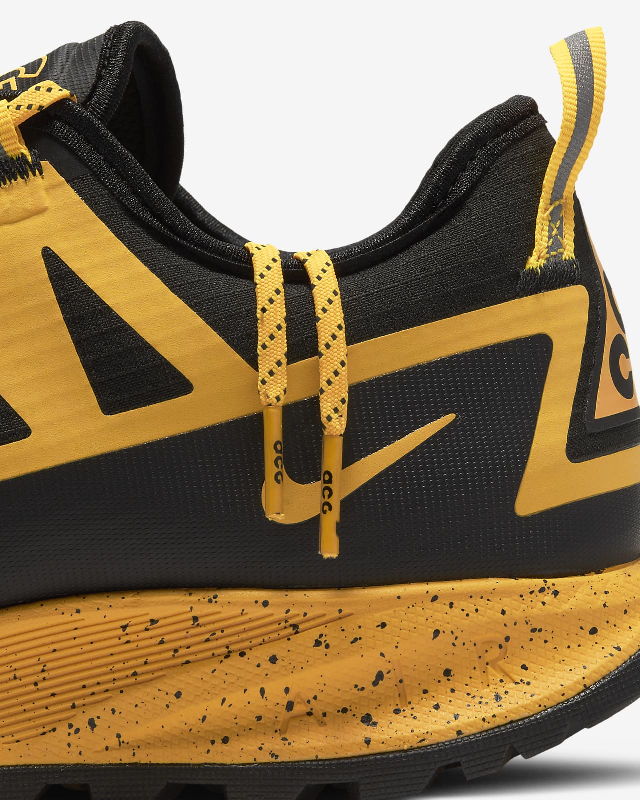 Nike ACG Air Nasu GORE-TEX Shoe. Nike ID