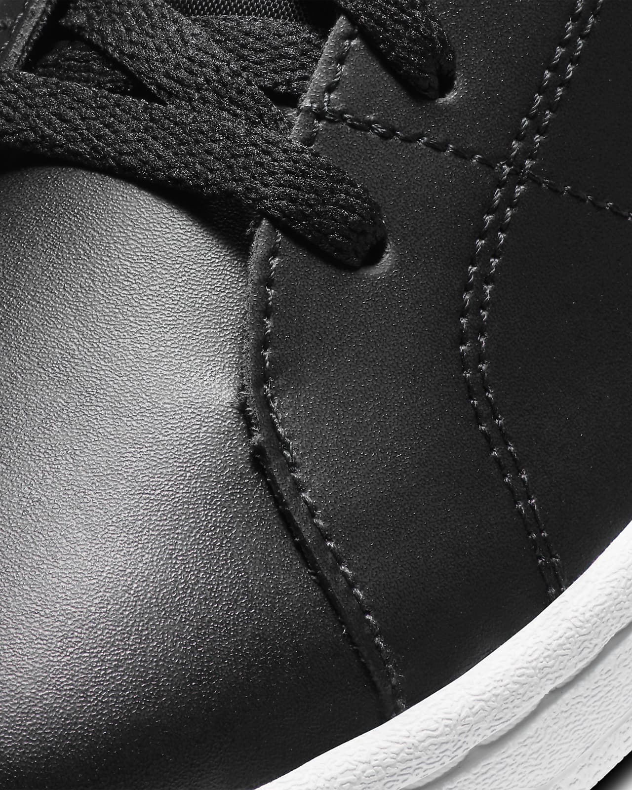 Gele NIKE Sneakers COURT ROYALE SUEDE WMNS | Omoda